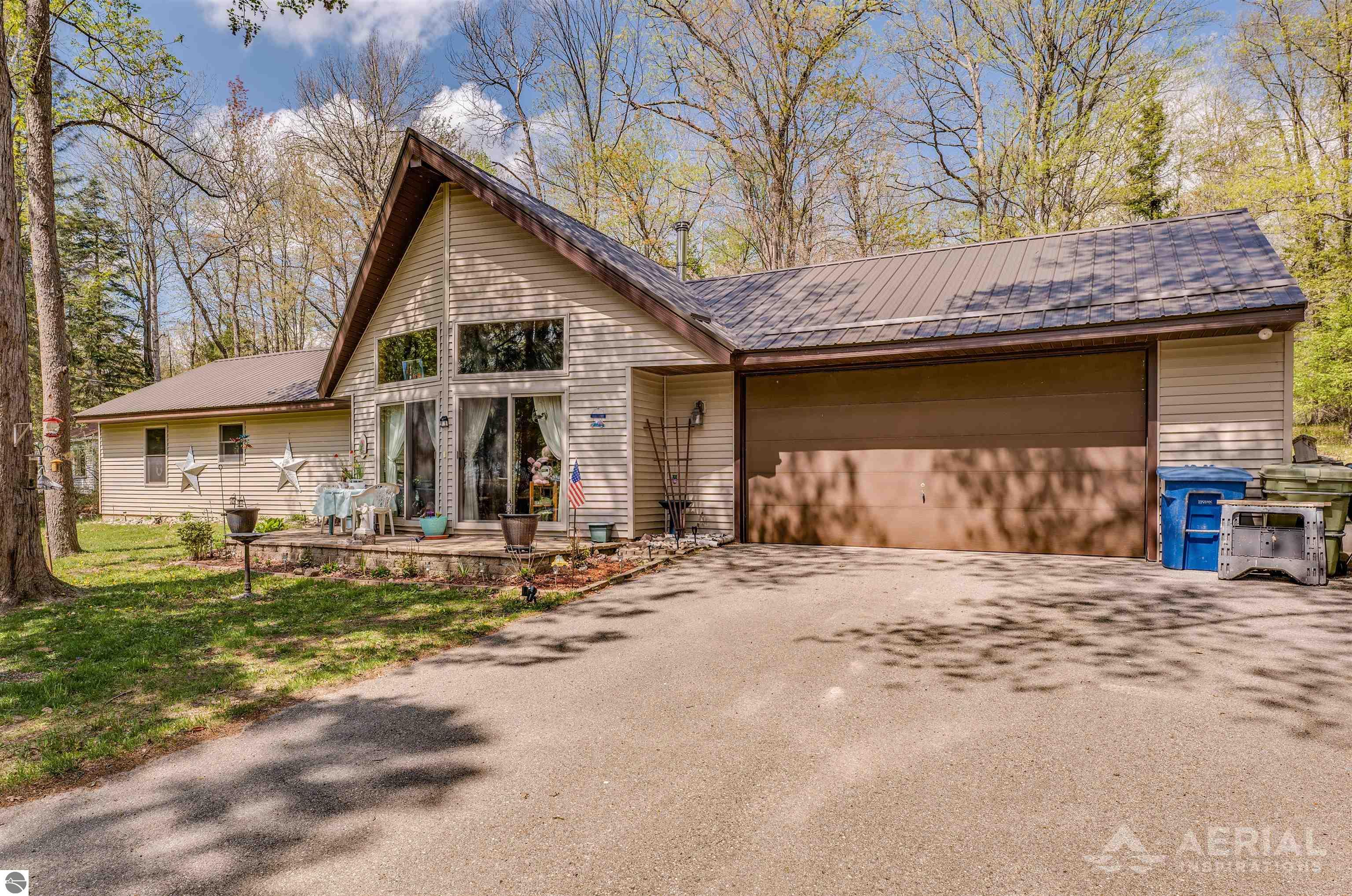 323 Everett Trail