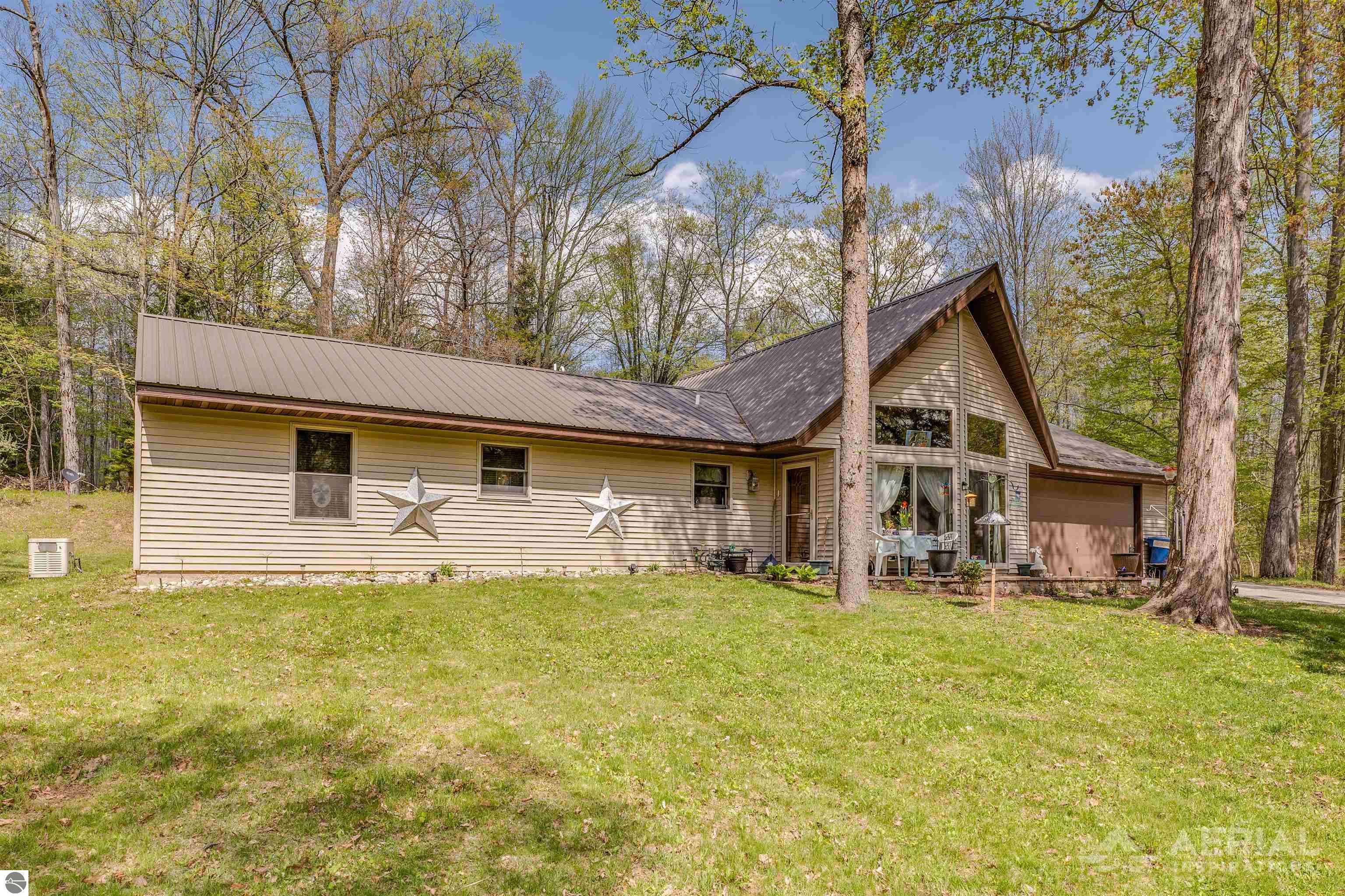 323 Everett Trail