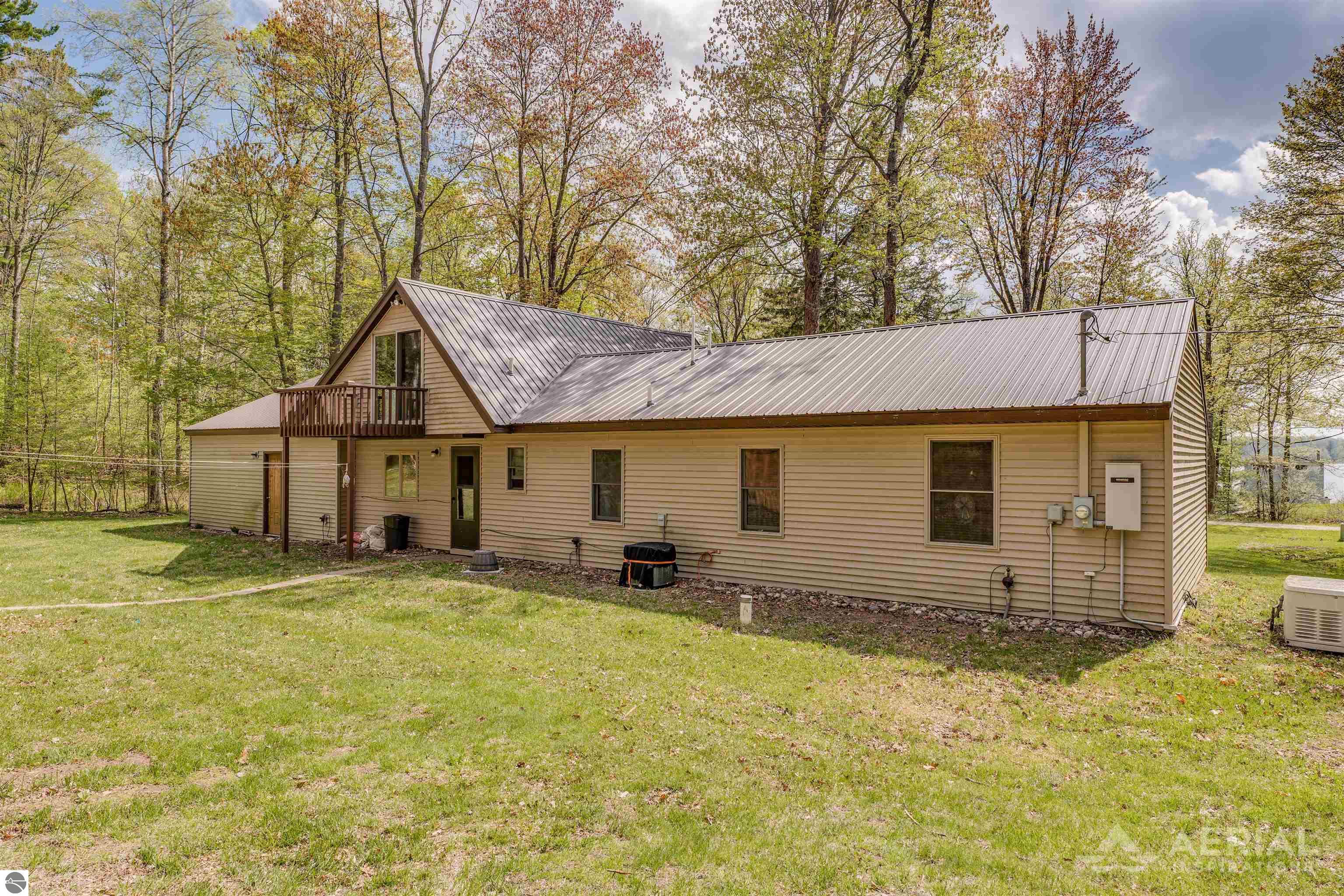 323 Everett Trail