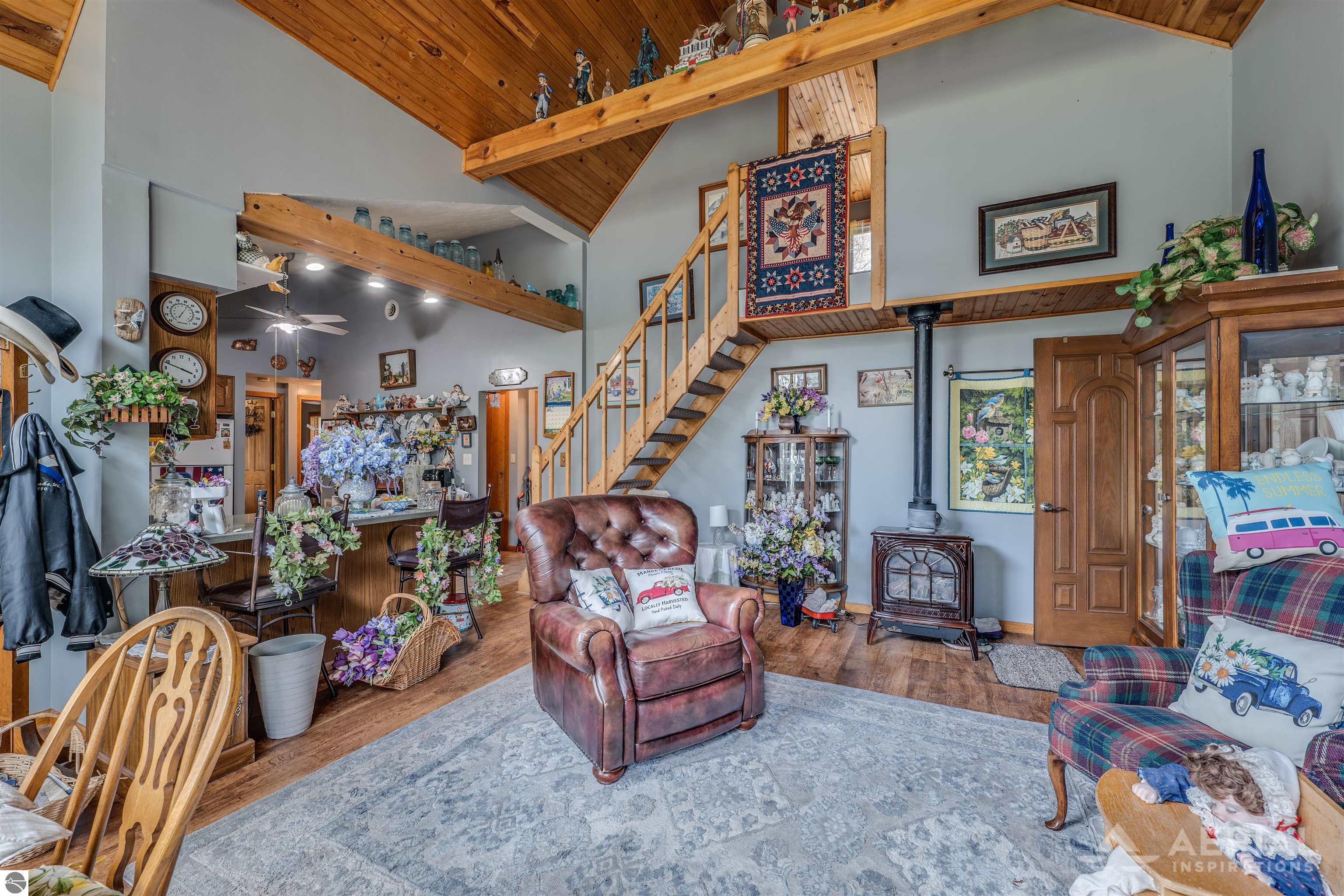 323 Everett Trail