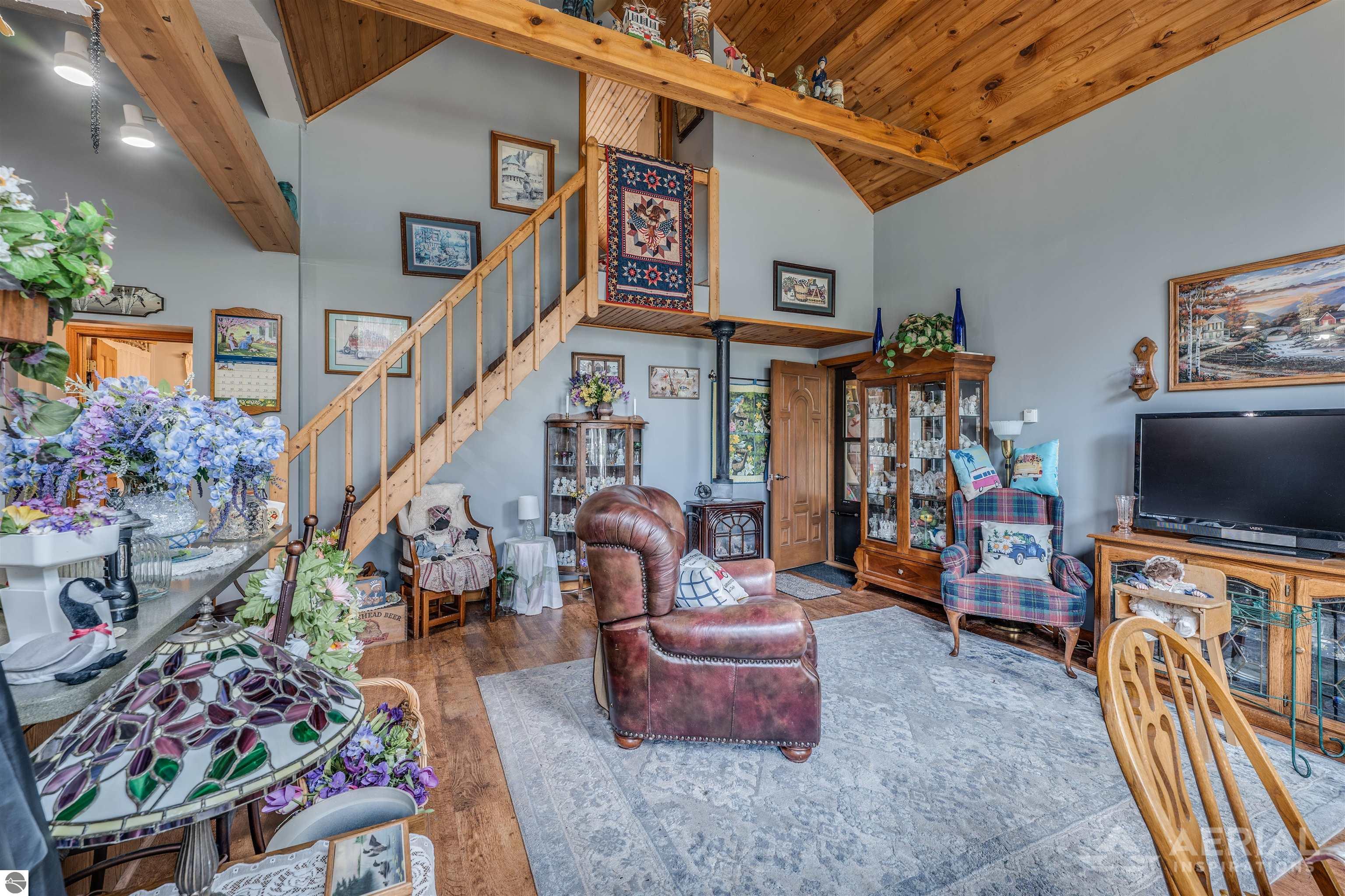 323 Everett Trail