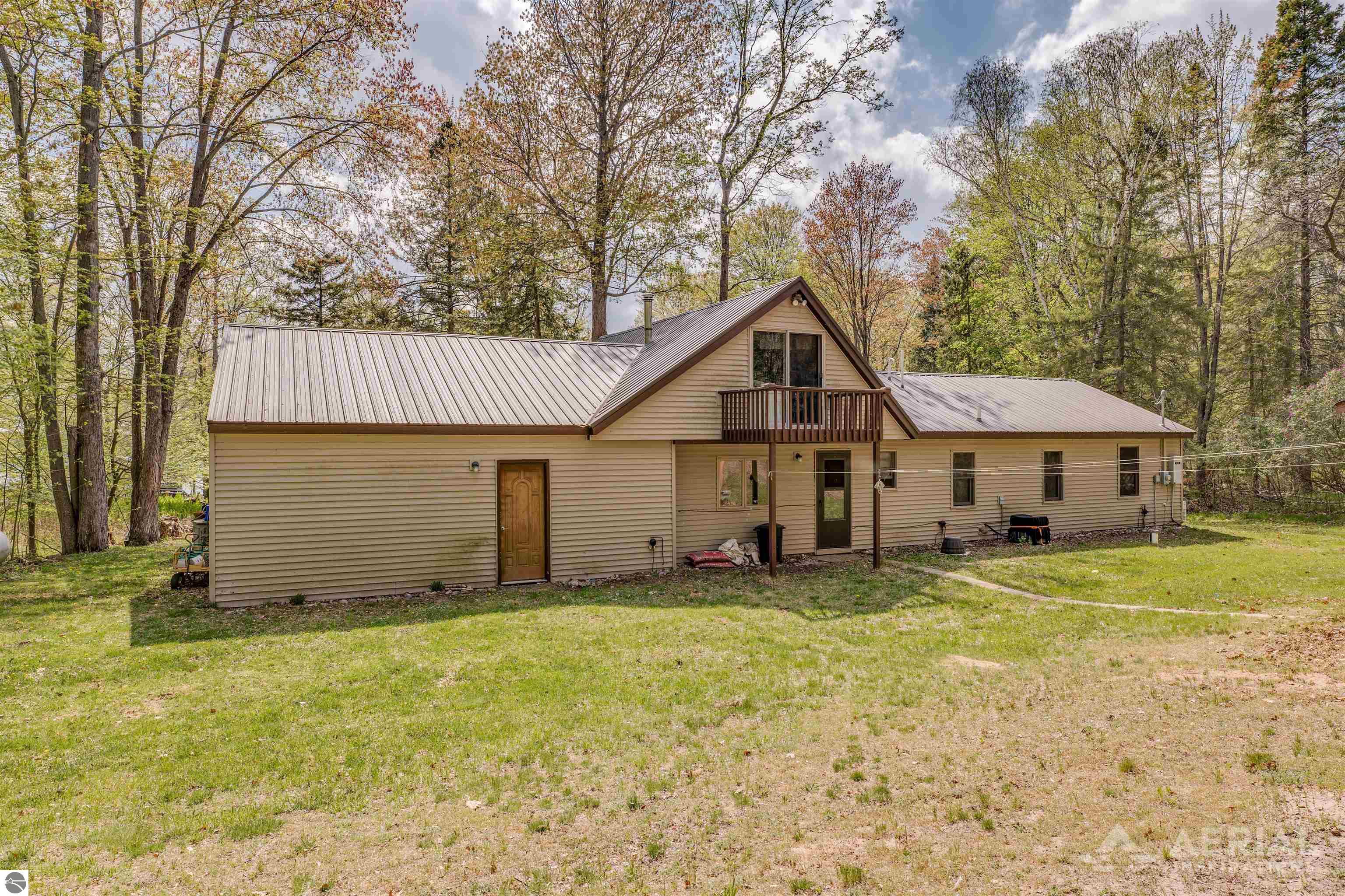 323 Everett Trail