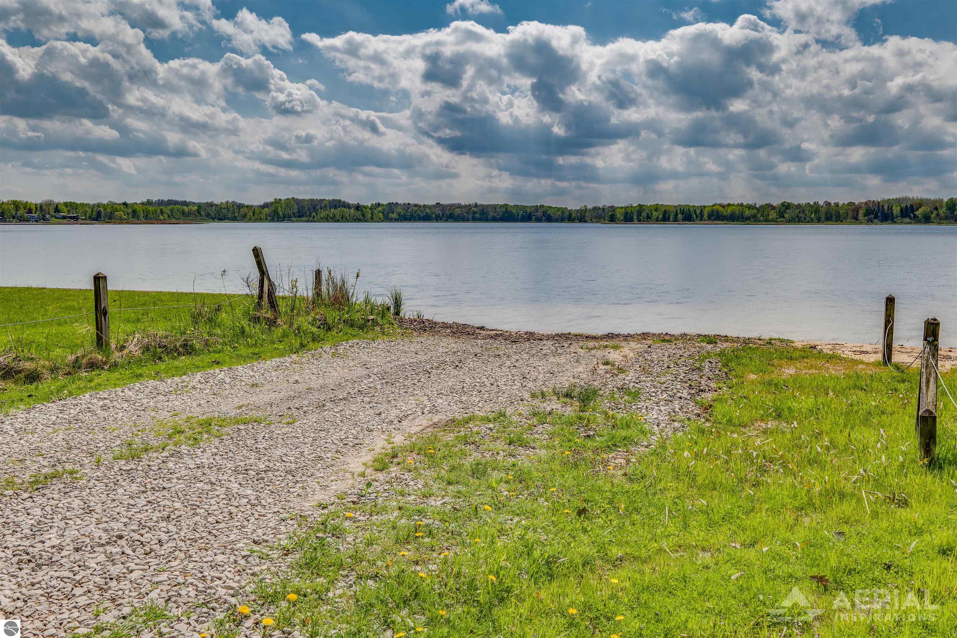 323 Everett Trail
