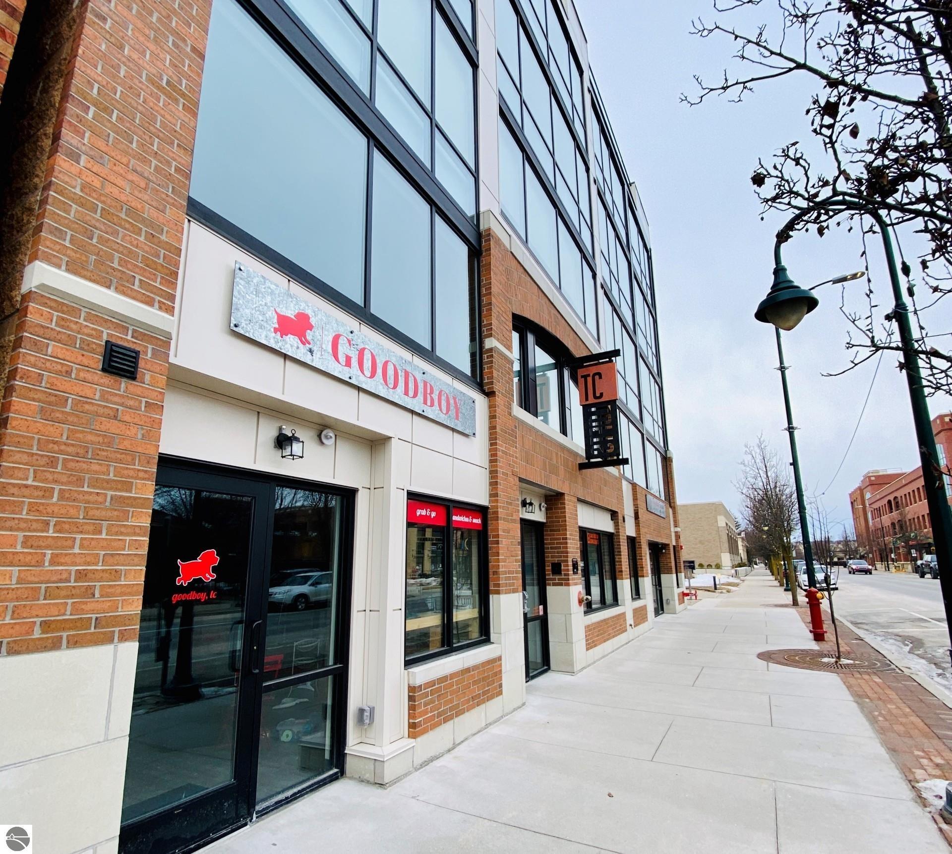 304 E State Street # 1C