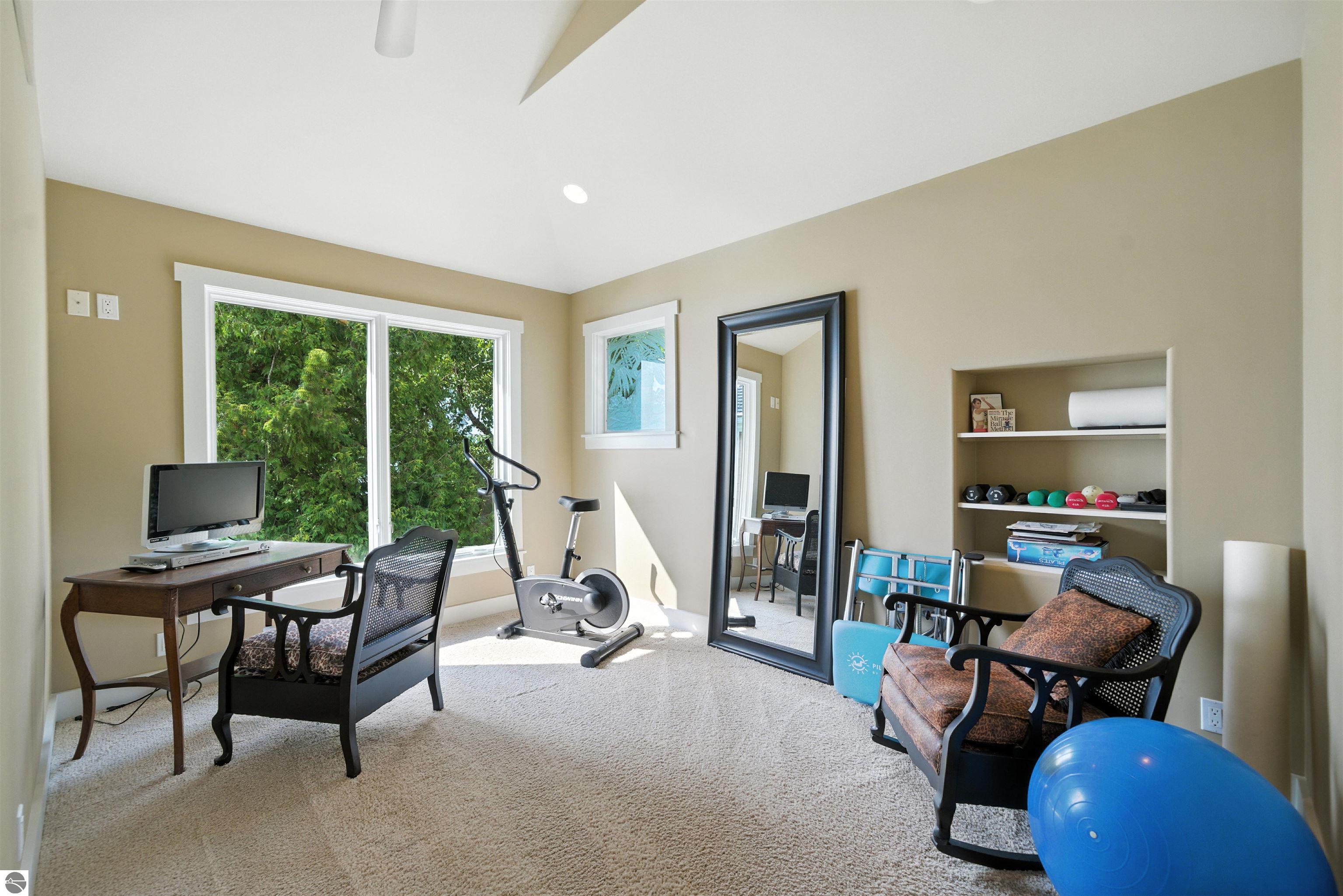 400 Stony Point Road
