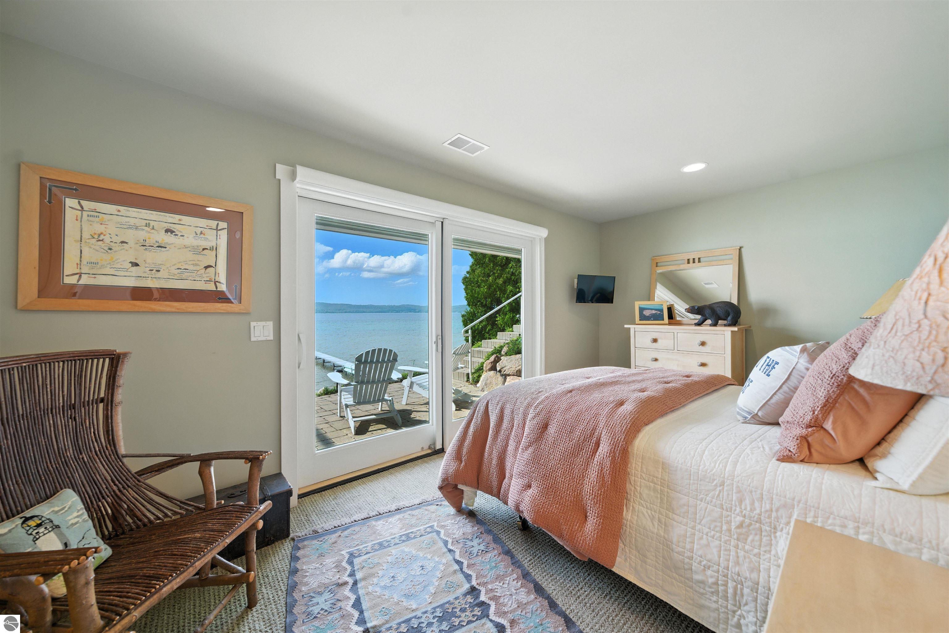 400 Stony Point Road