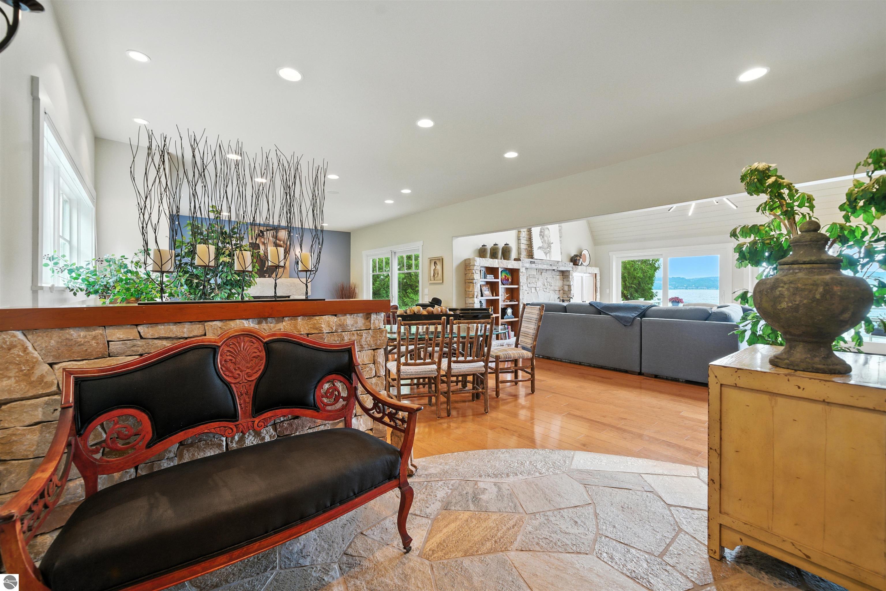 400 Stony Point Road