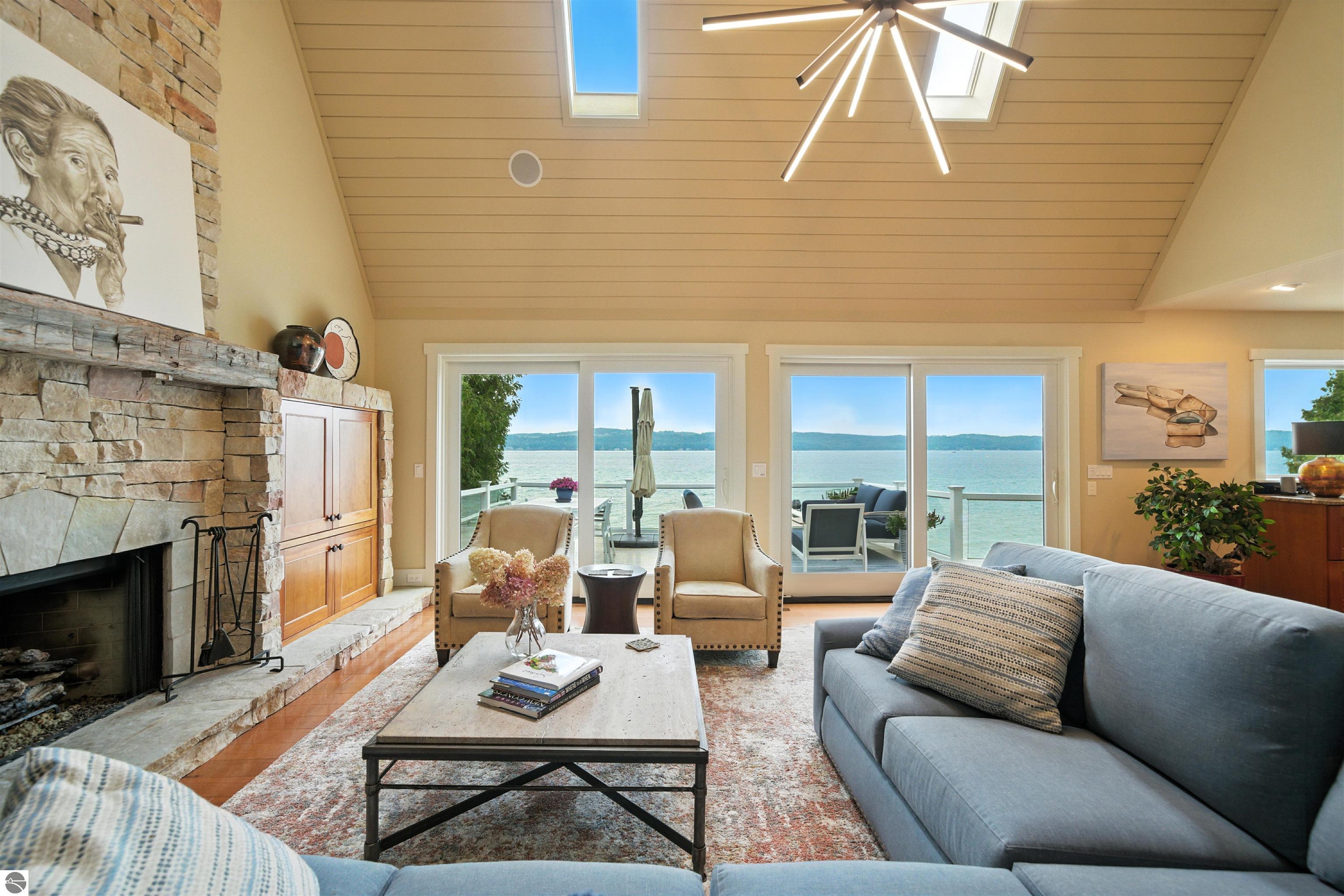 400 Stony Point Road