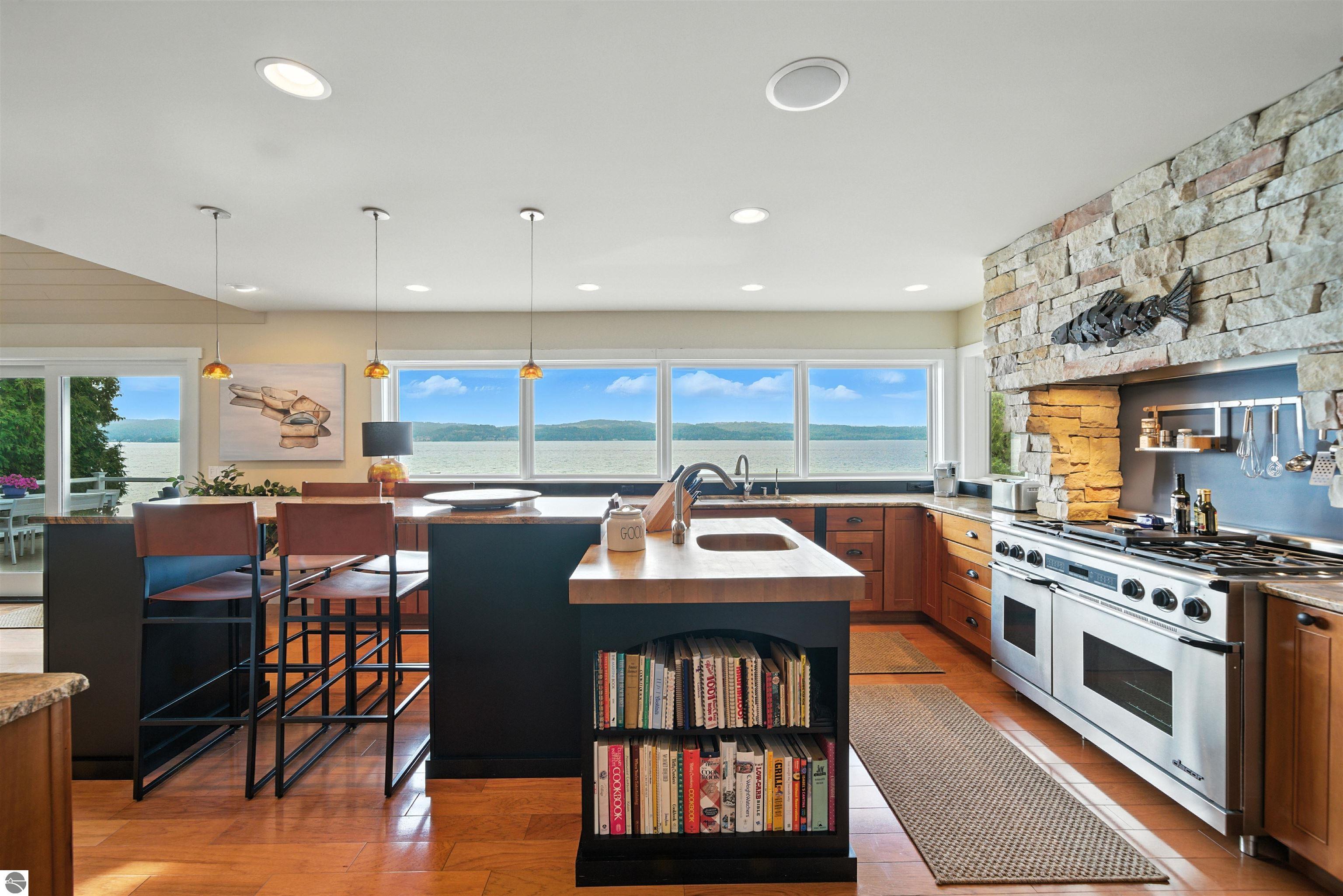 400 Stony Point Road