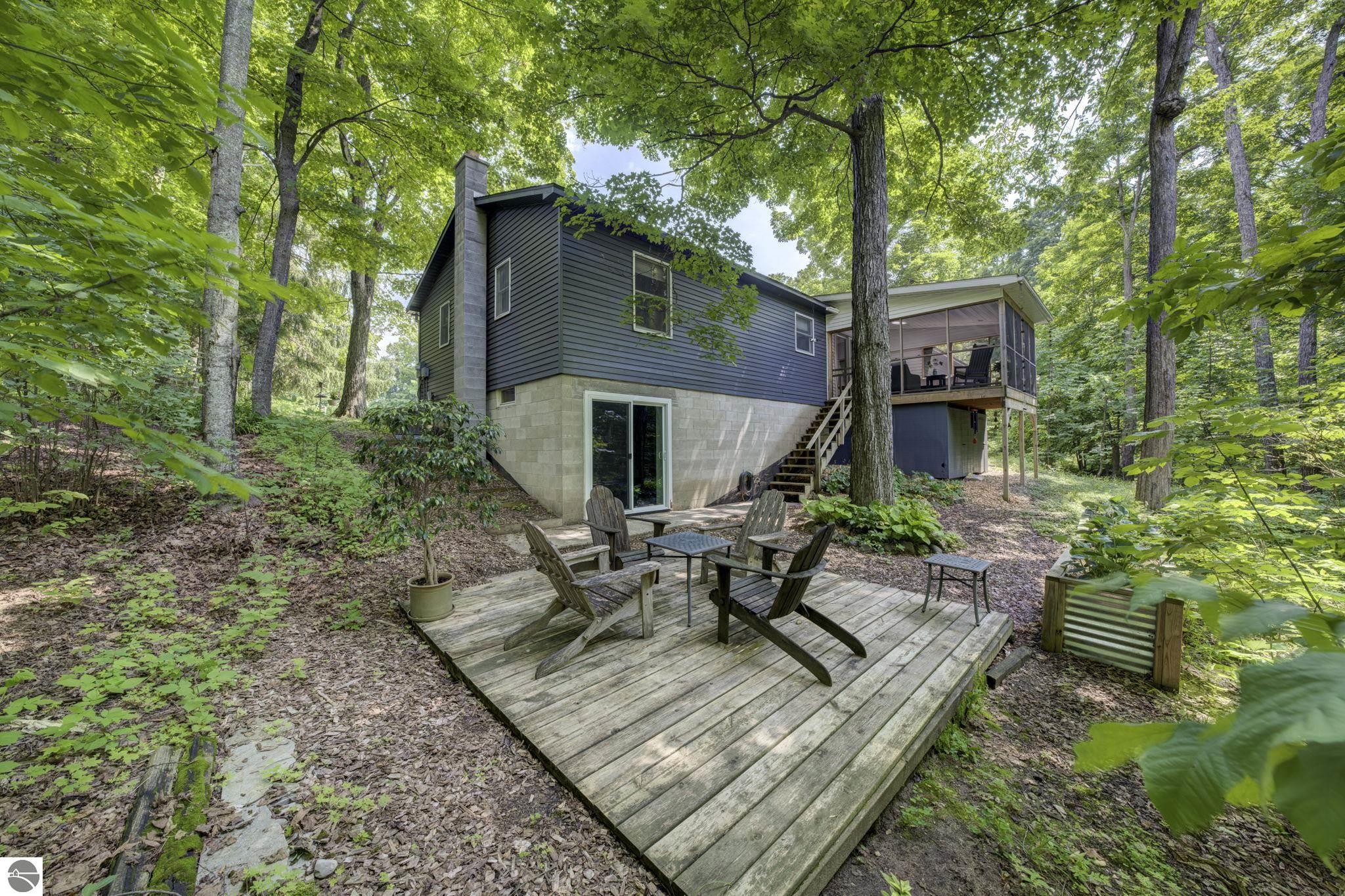 7865 Woodside Court