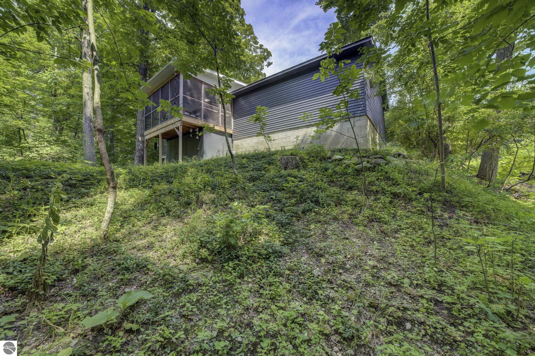 7865 Woodside Court