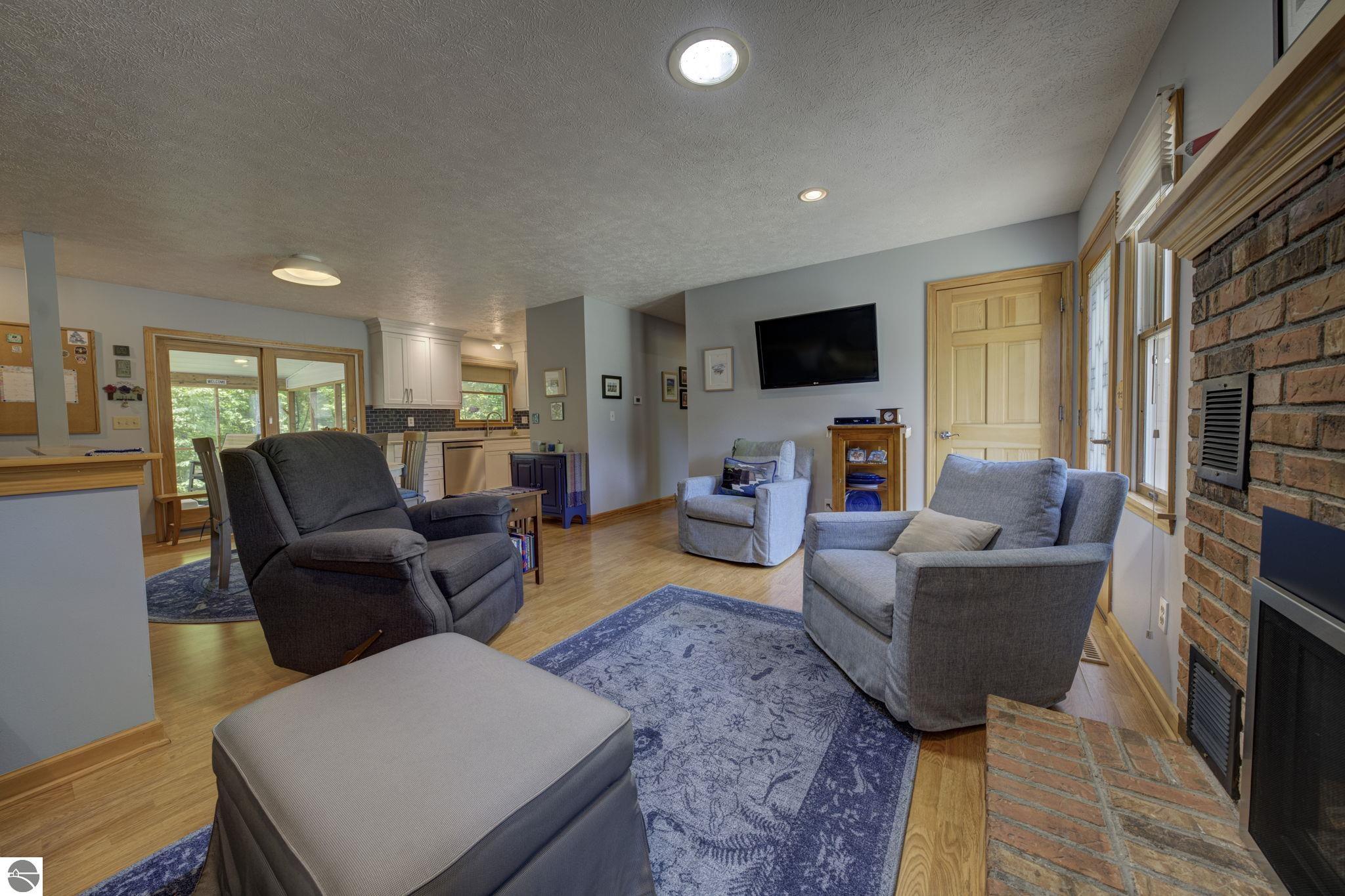 7865 Woodside Court