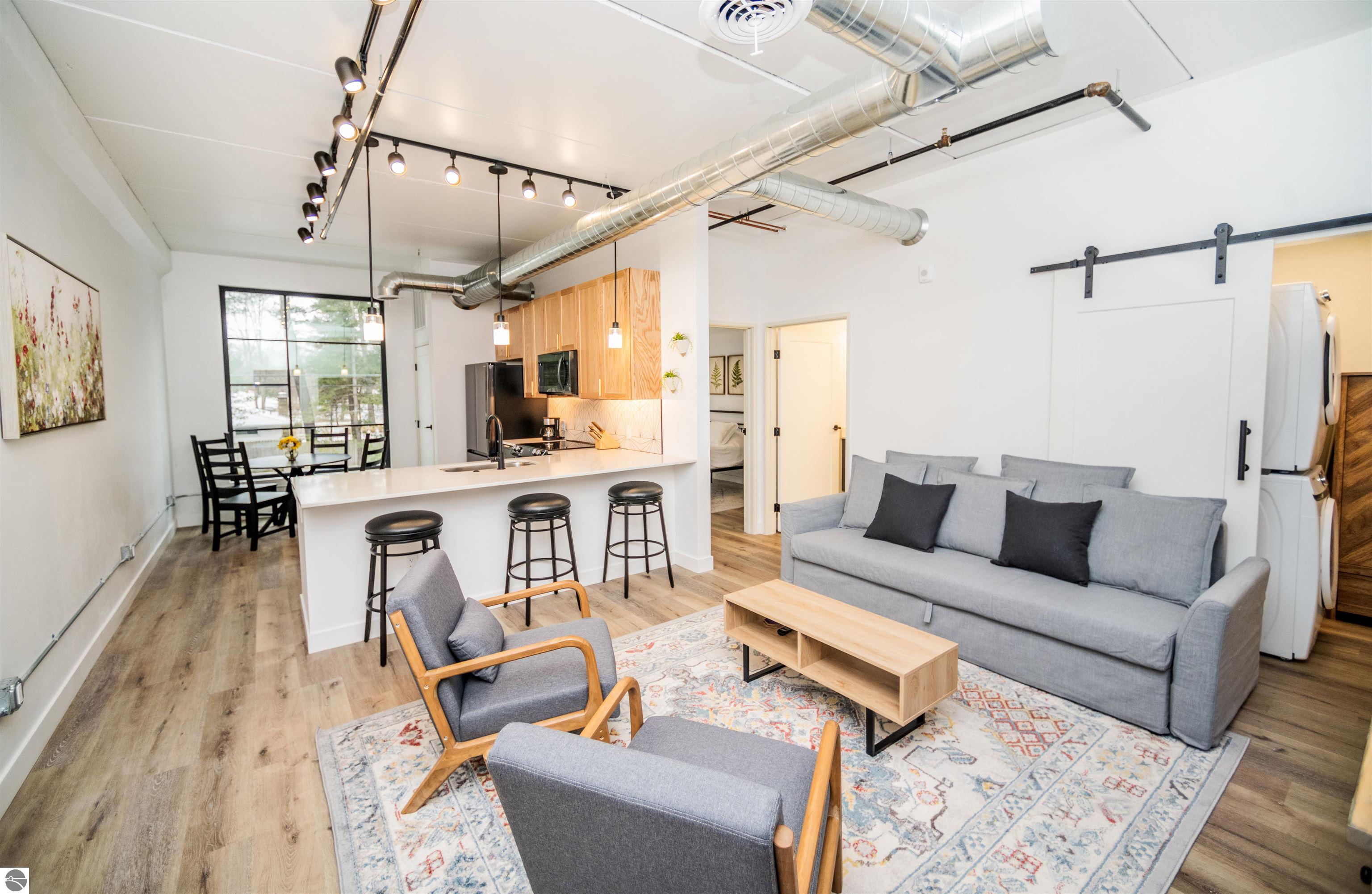 1825 E Eighth Street # 219