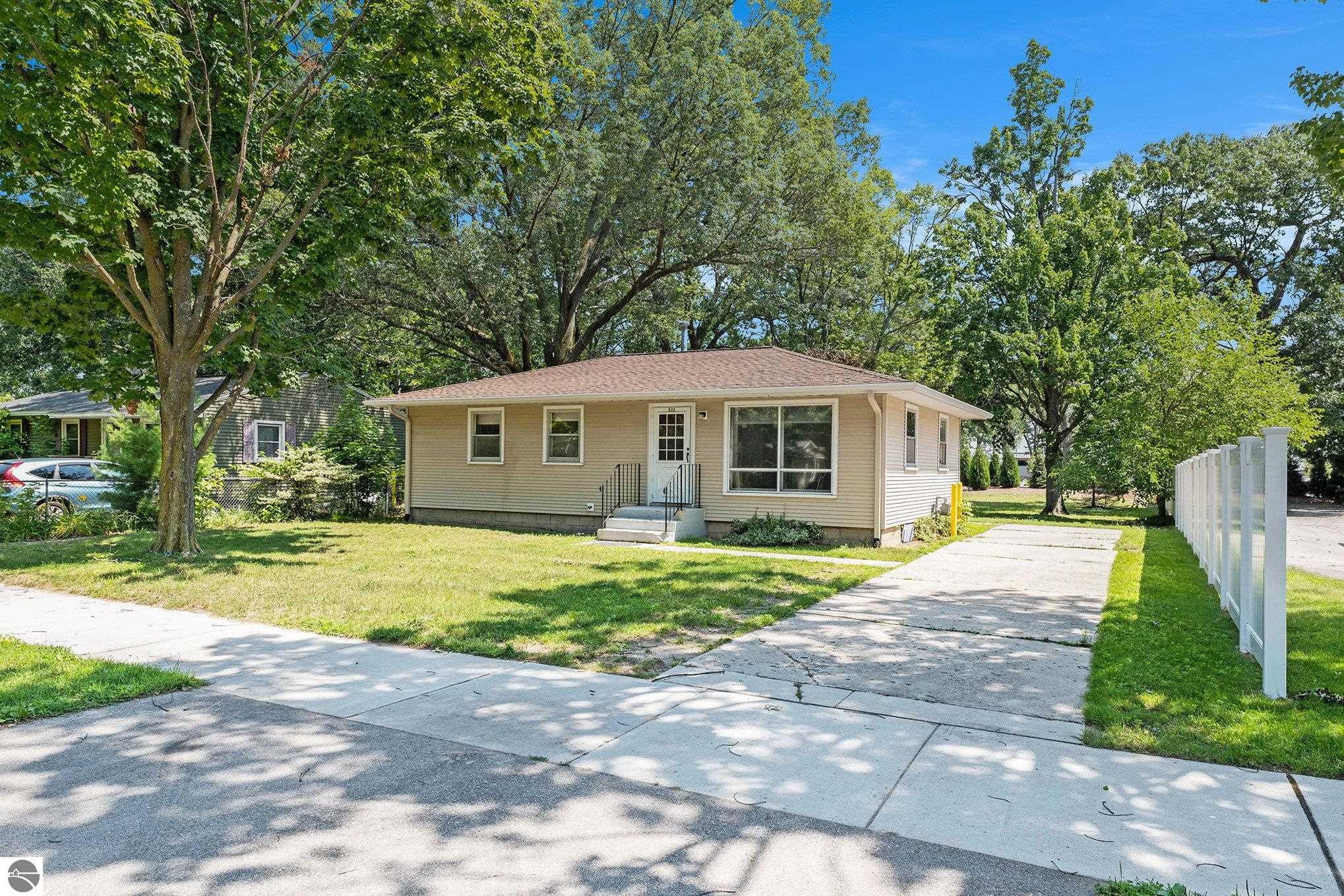 833 Fern Street