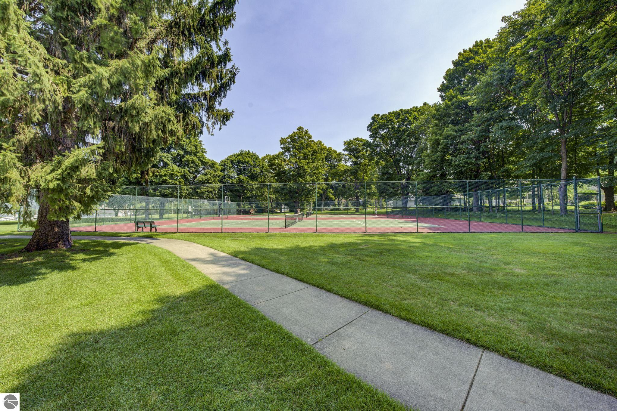 723 Lake Park Drive