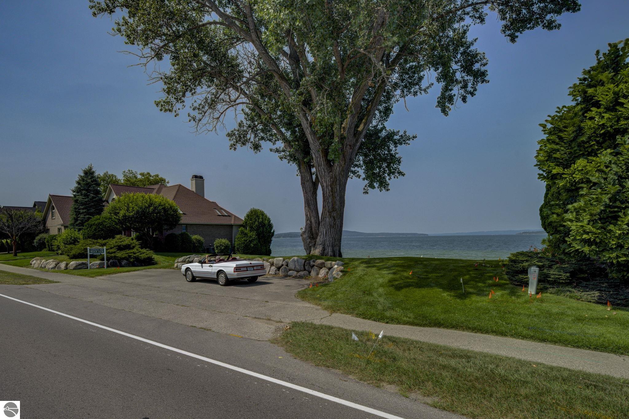723 Lake Park Drive