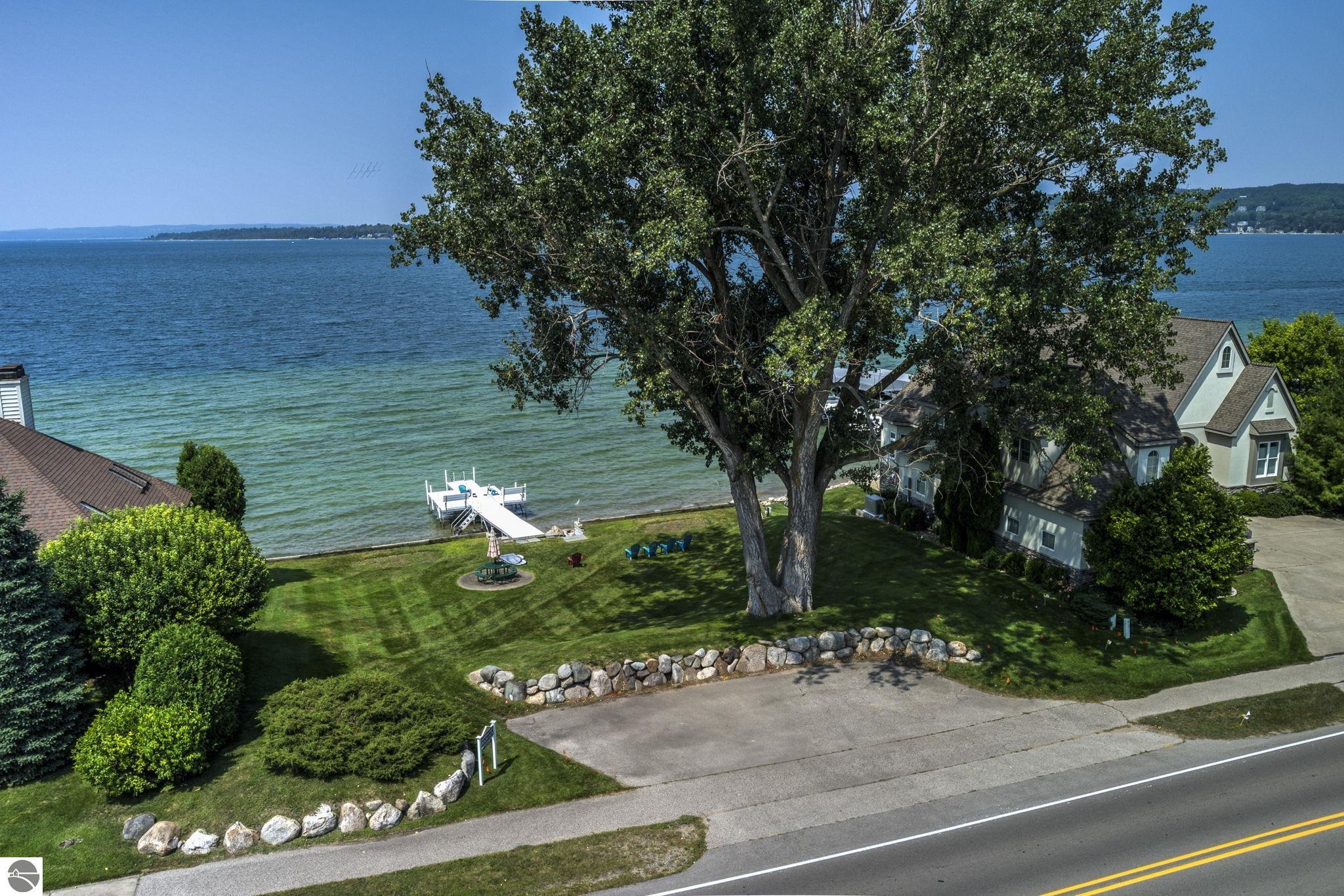 723 Lake Park Drive