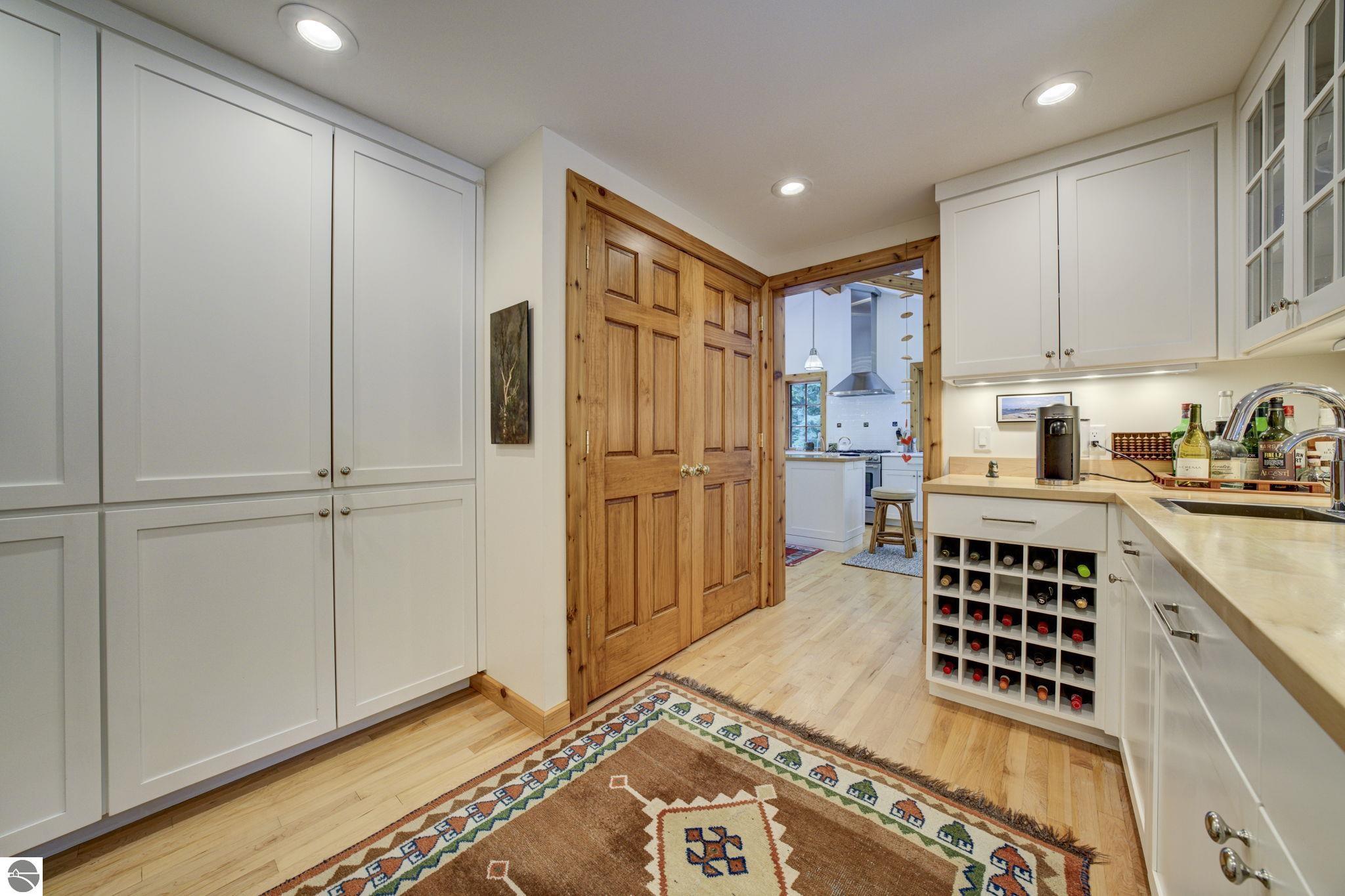 420 Grand Avenue