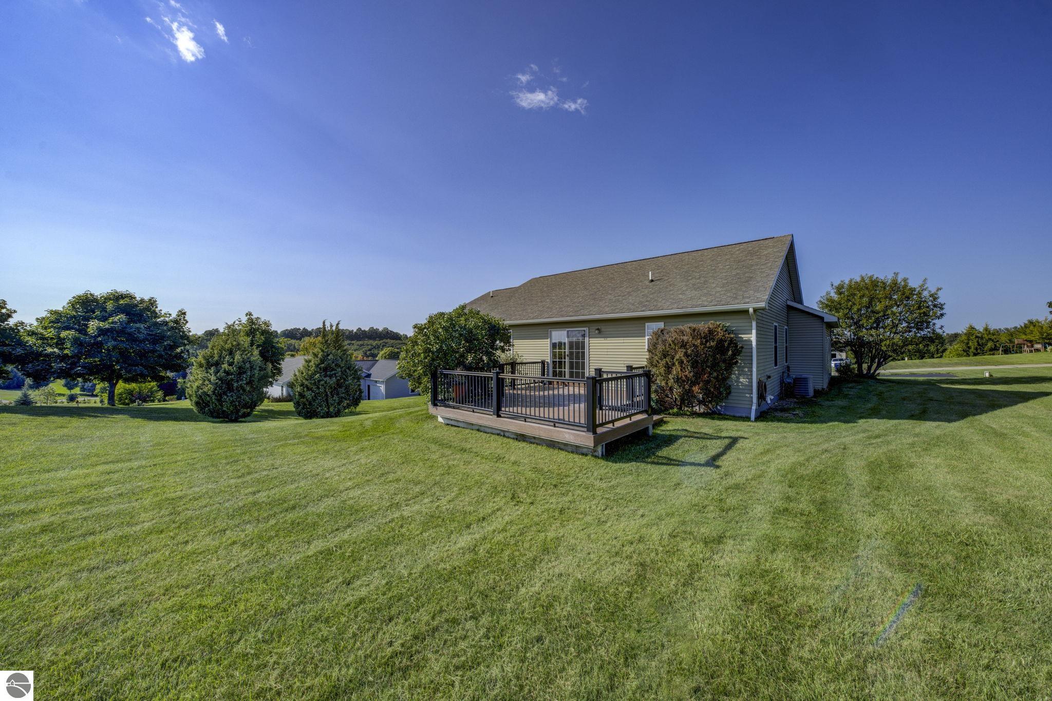 11124 Meadow View Drive