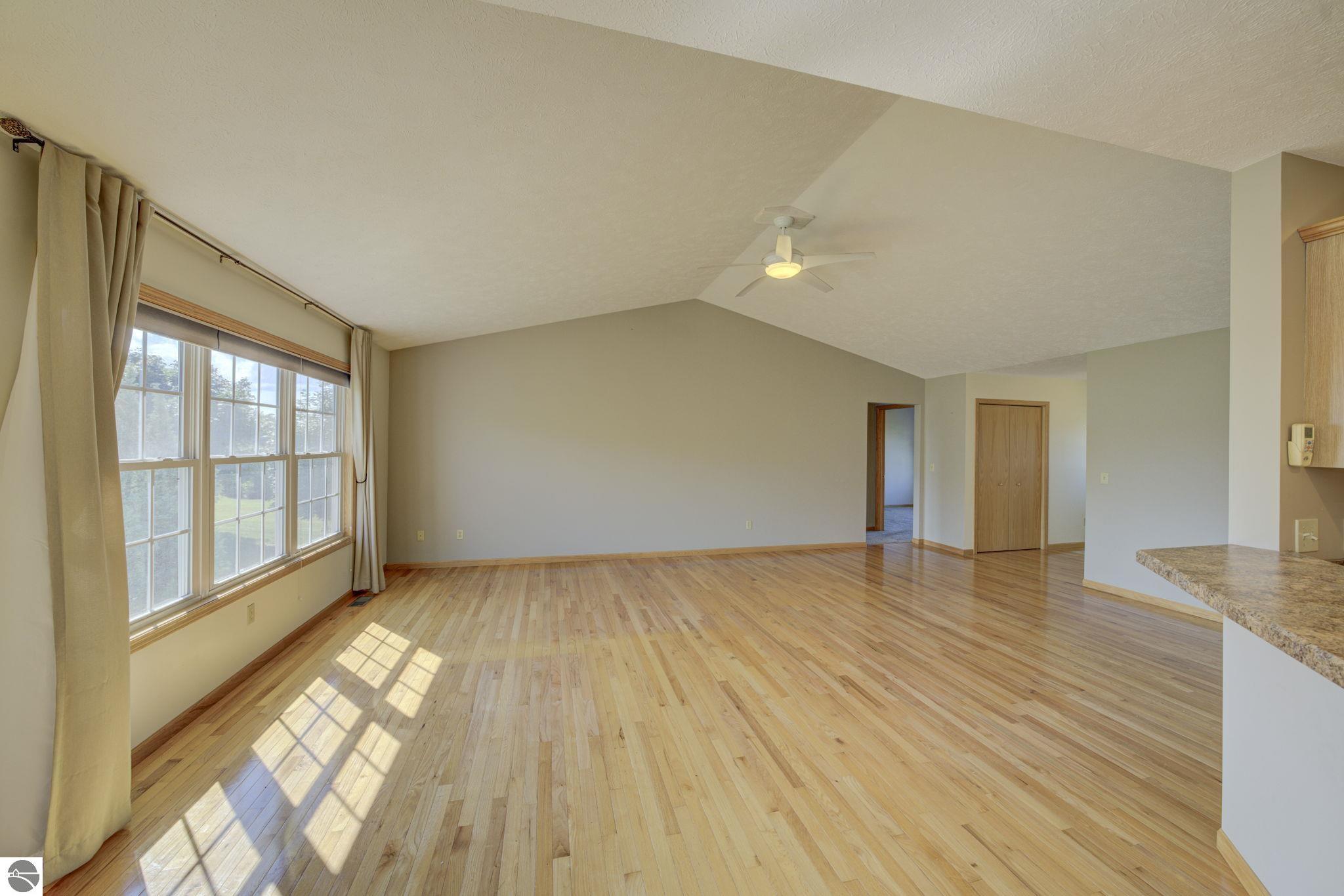 11124 Meadow View Drive