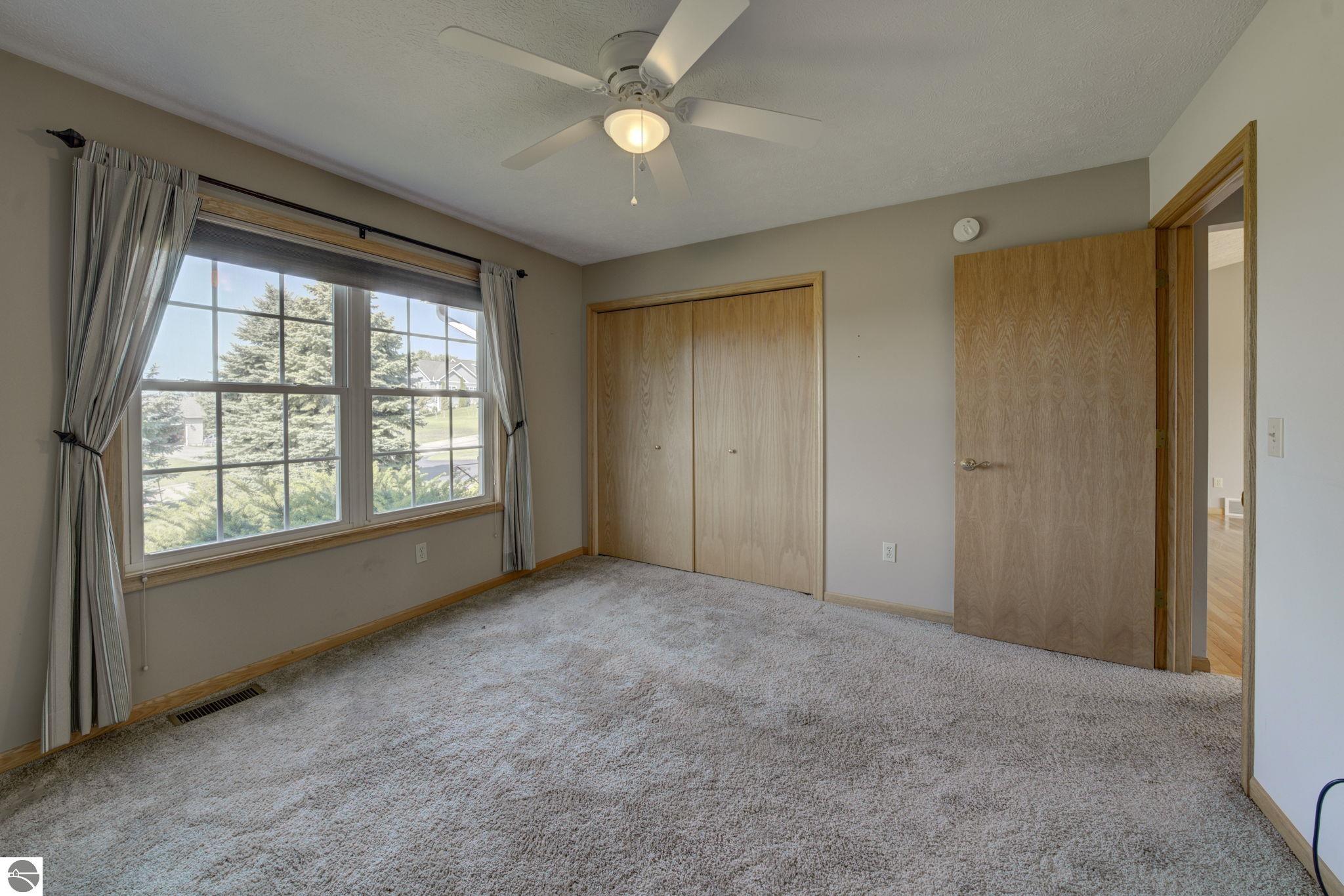 11124 Meadow View Drive