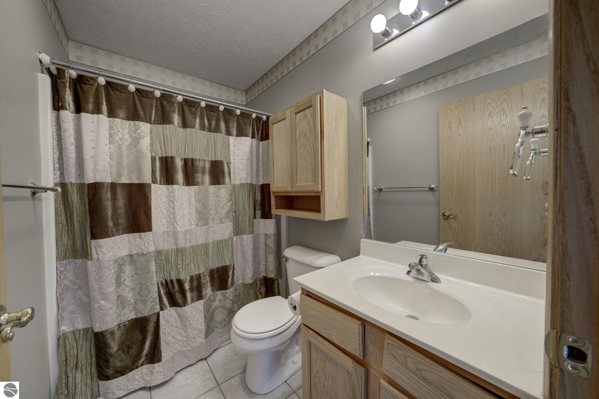 11124 Meadow View Drive