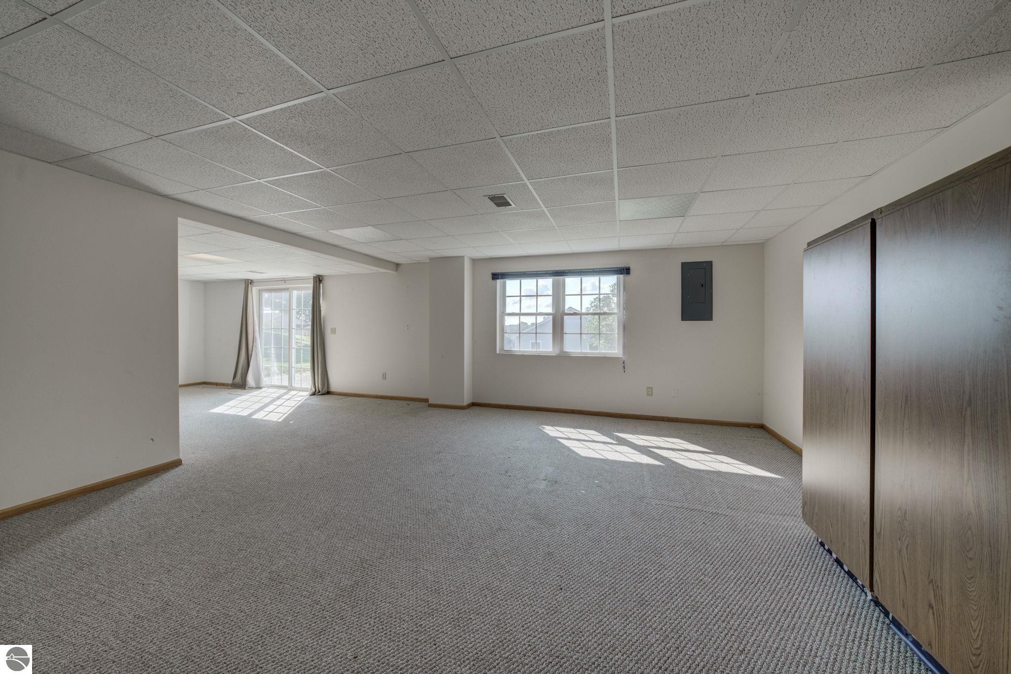 11124 Meadow View Drive