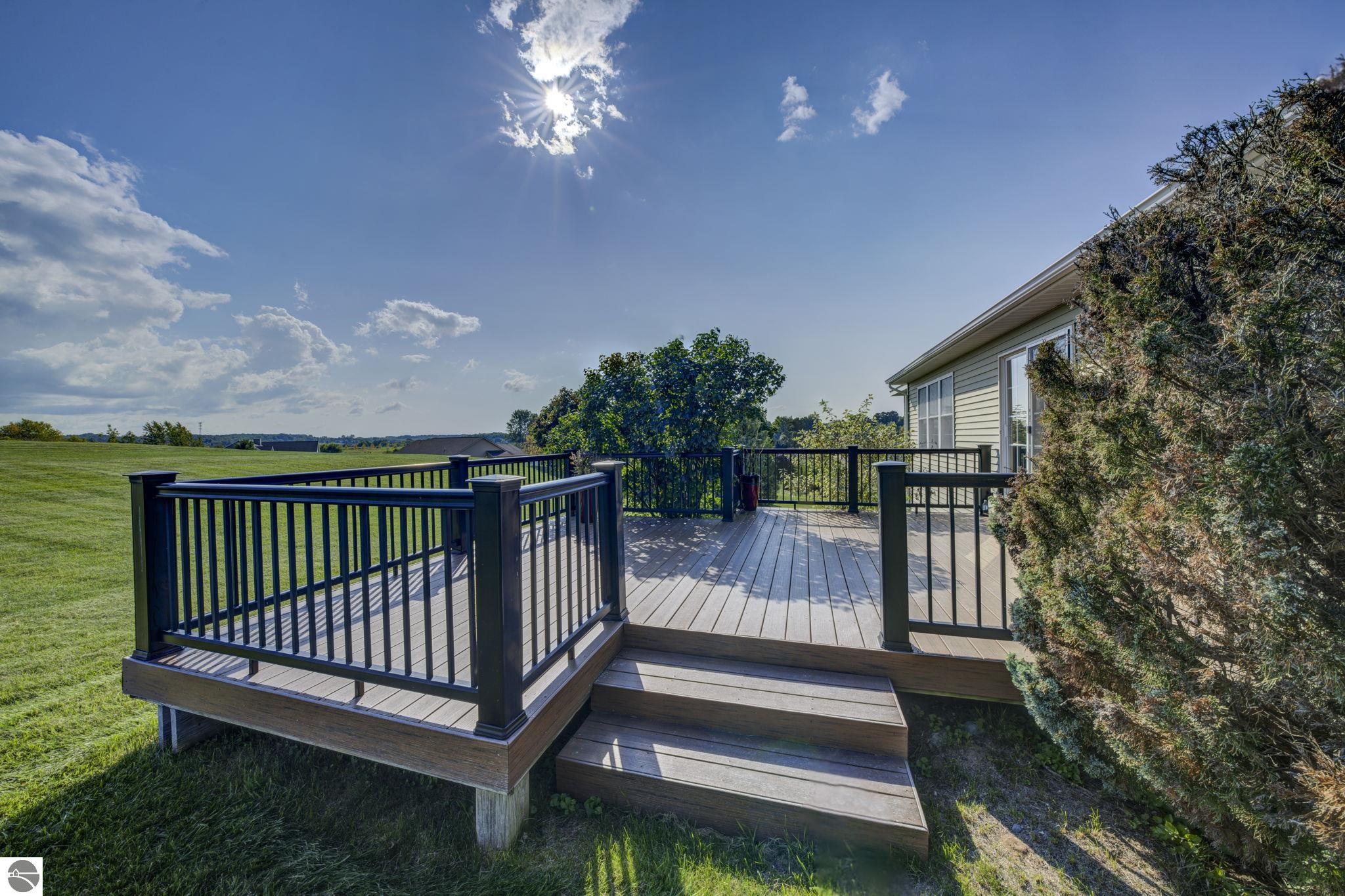 11124 Meadow View Drive