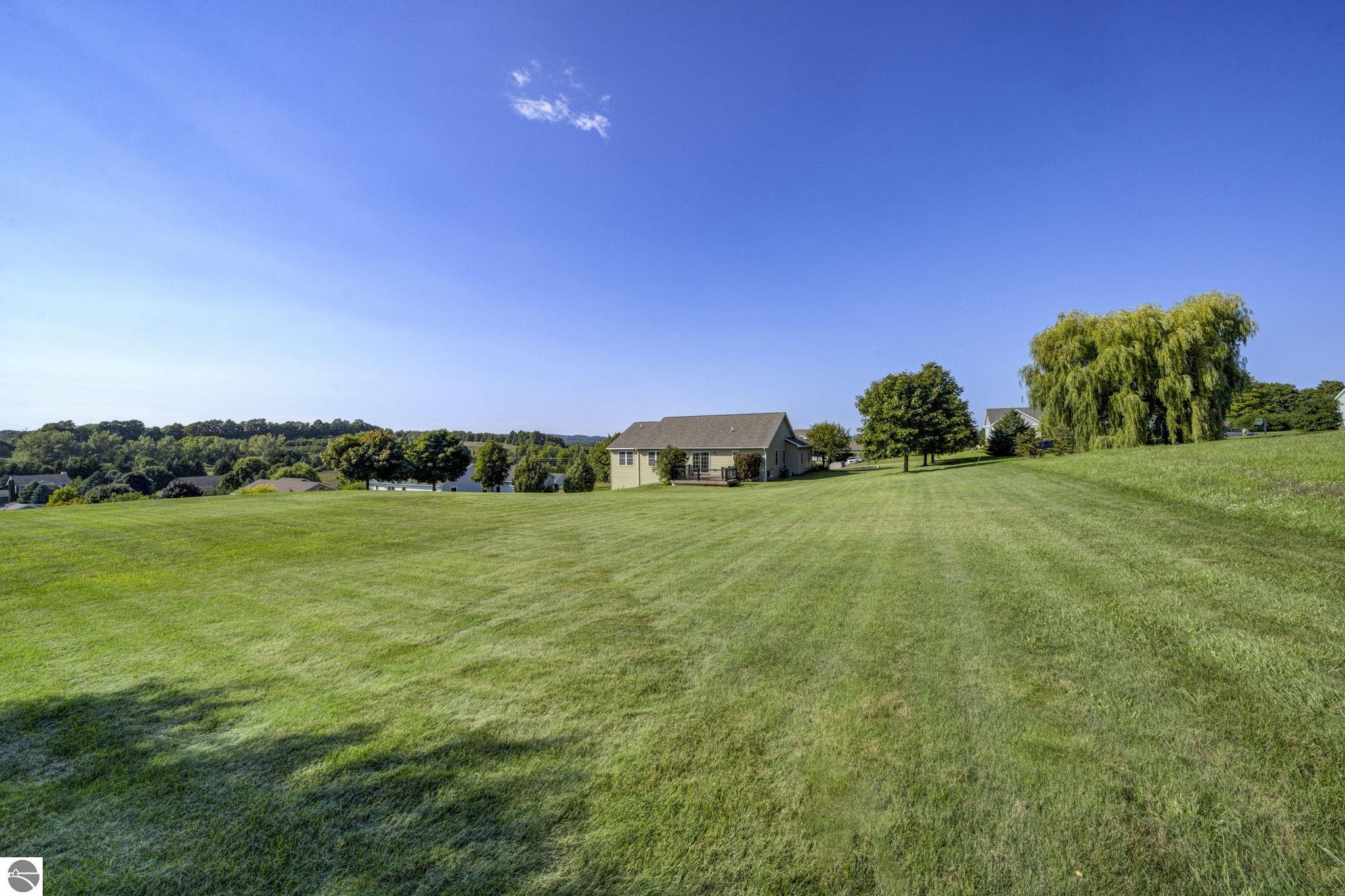 11124 Meadow View Drive