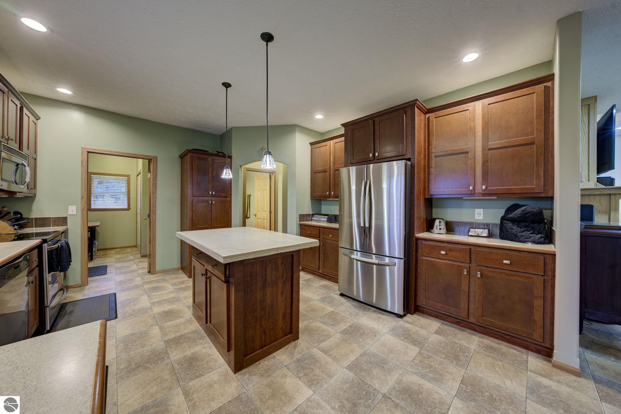 2089 Arbutus Lake Road