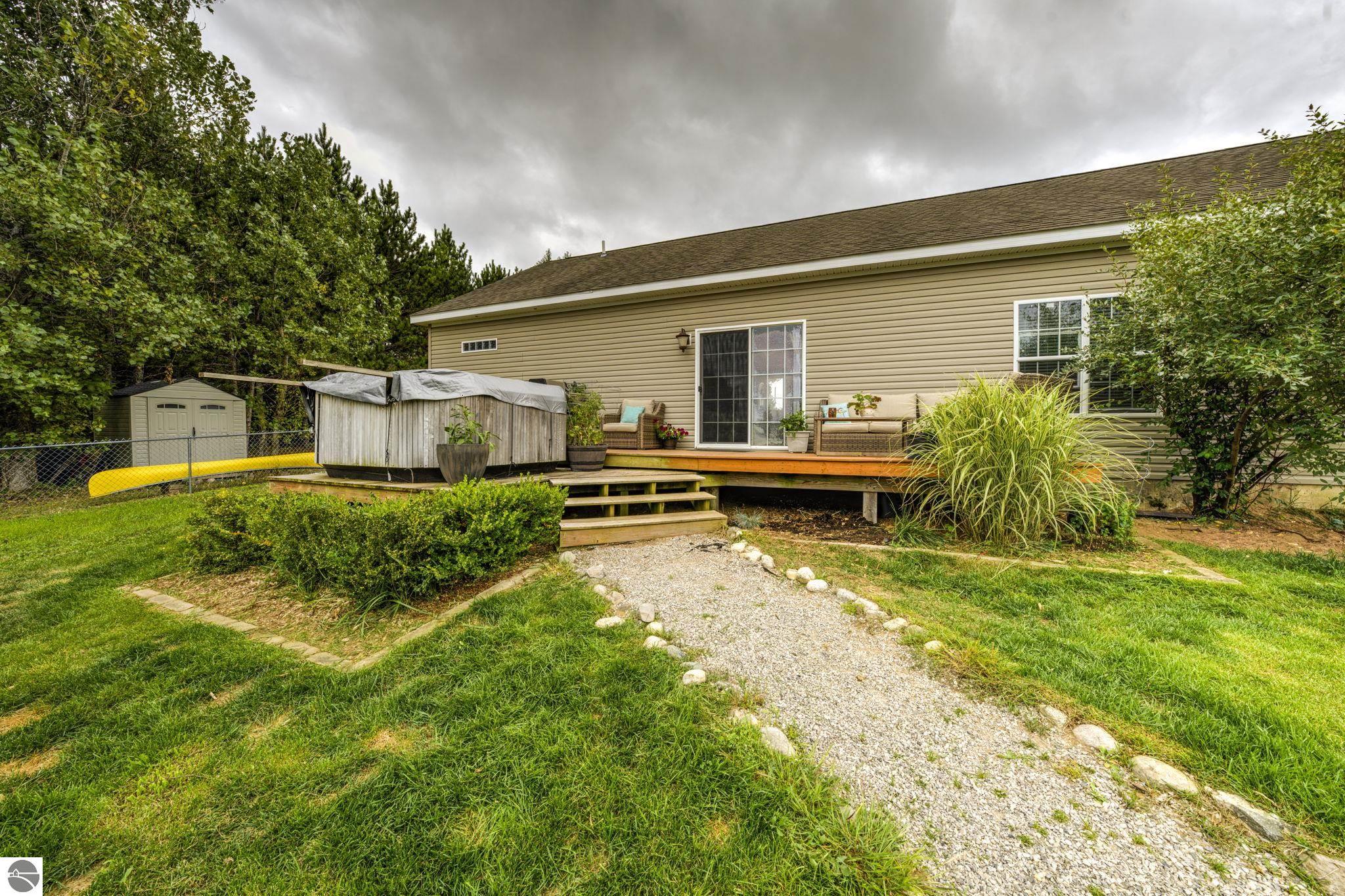 2089 Arbutus Lake Road