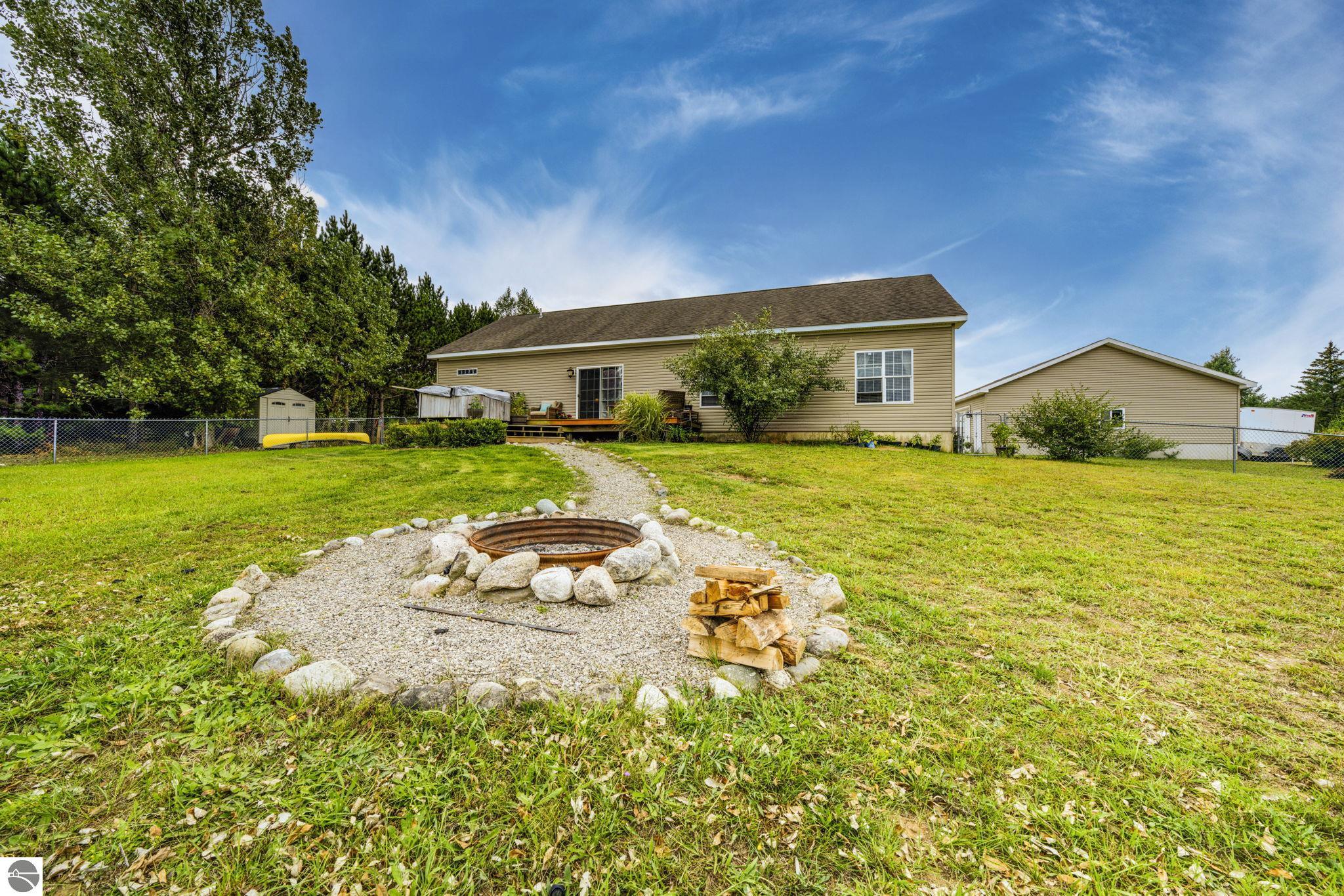 2089 Arbutus Lake Road