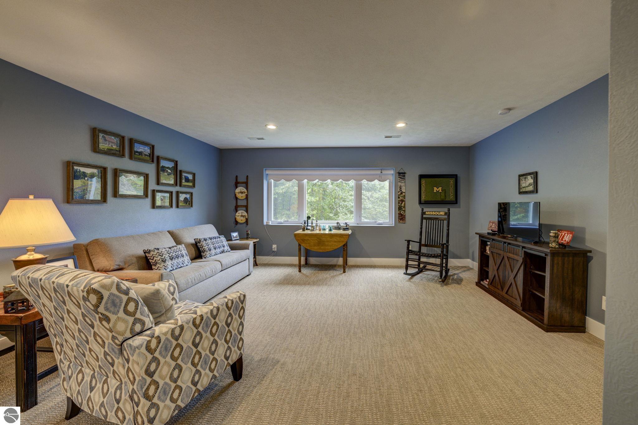 1872 Blue Water Court