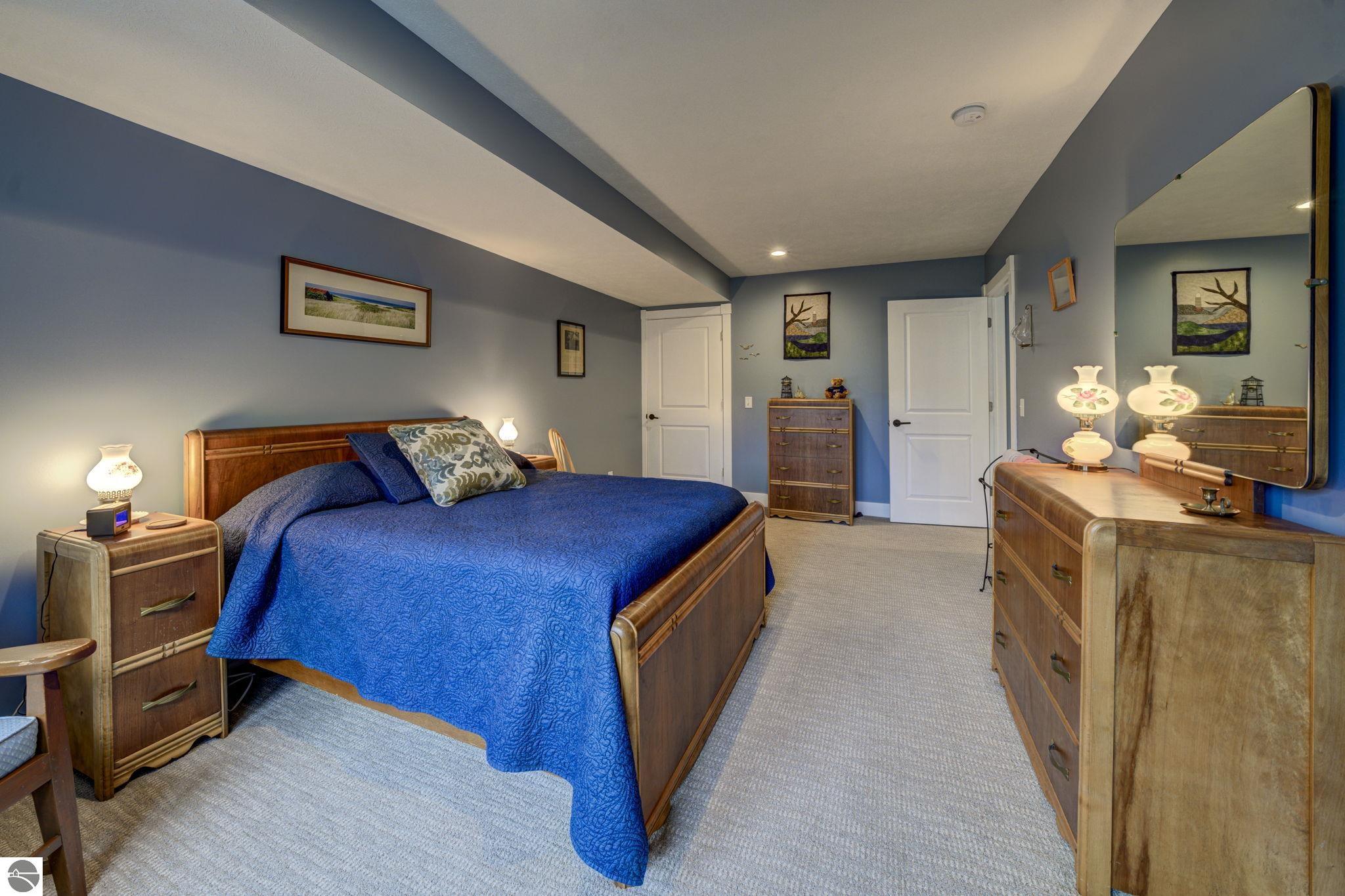 1872 Blue Water Court