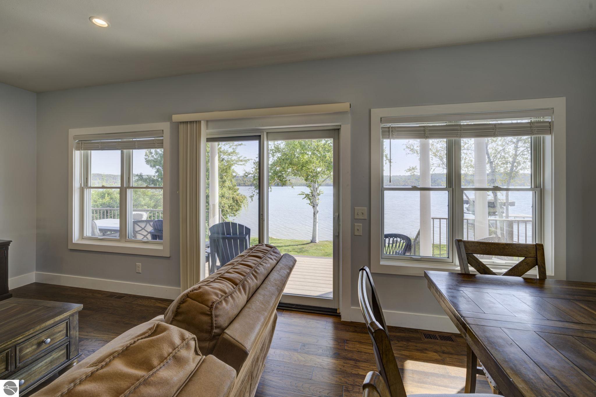 2181 Lake Shore Drive