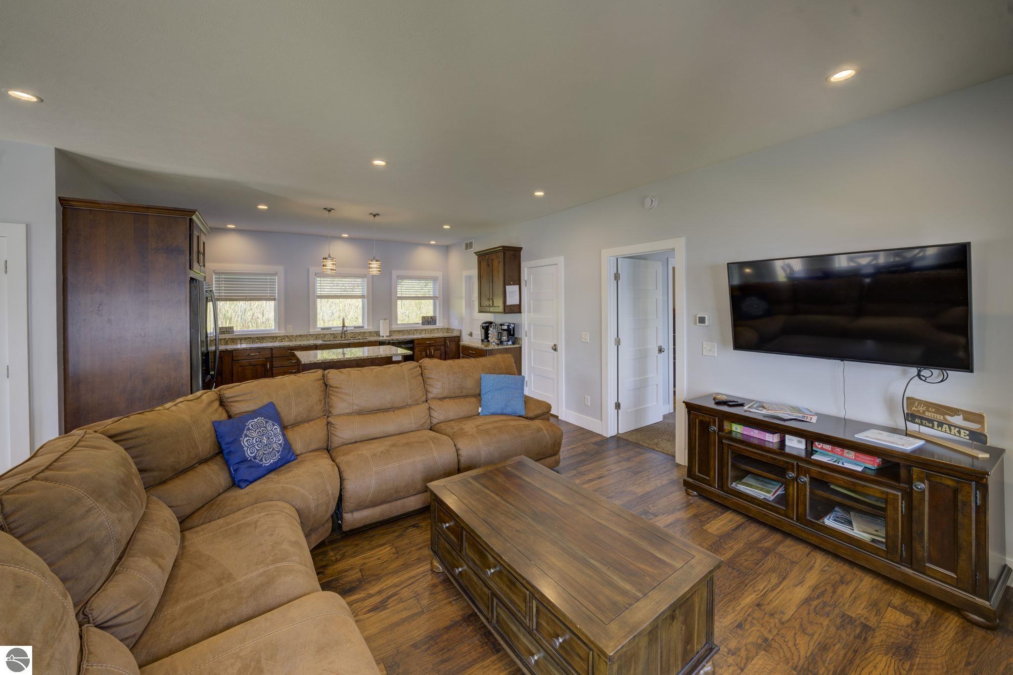 2181 Lake Shore Drive