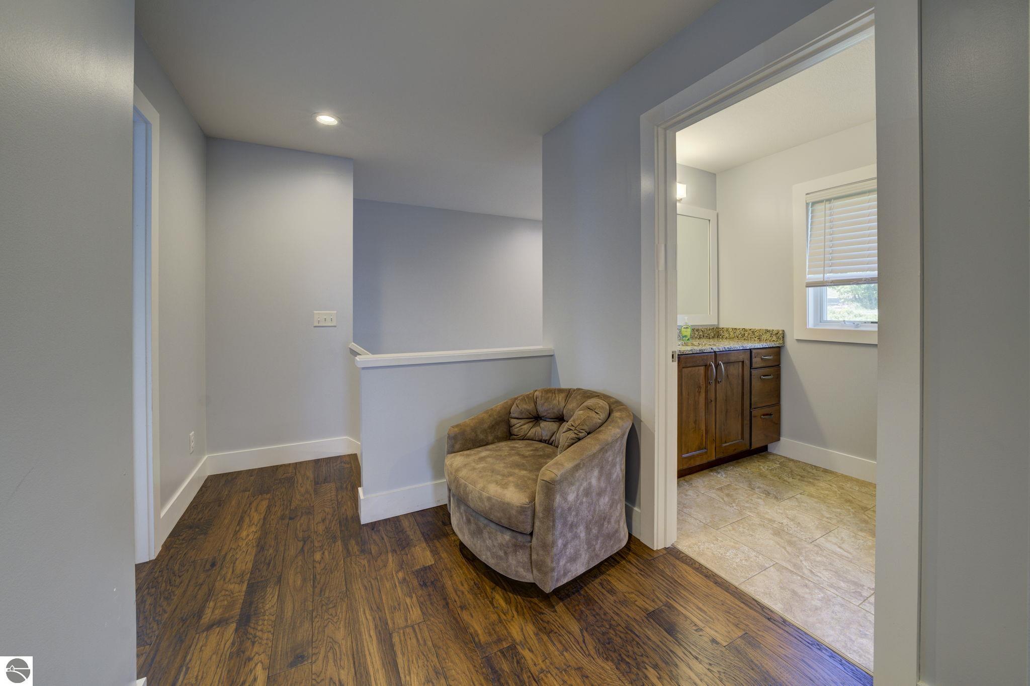 2181 Lake Shore Drive