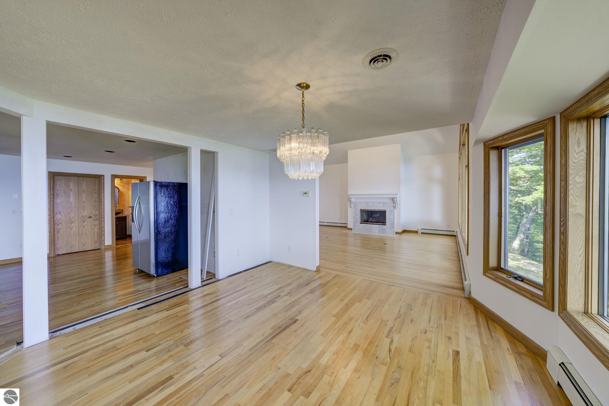 931 Ridgeview Trail