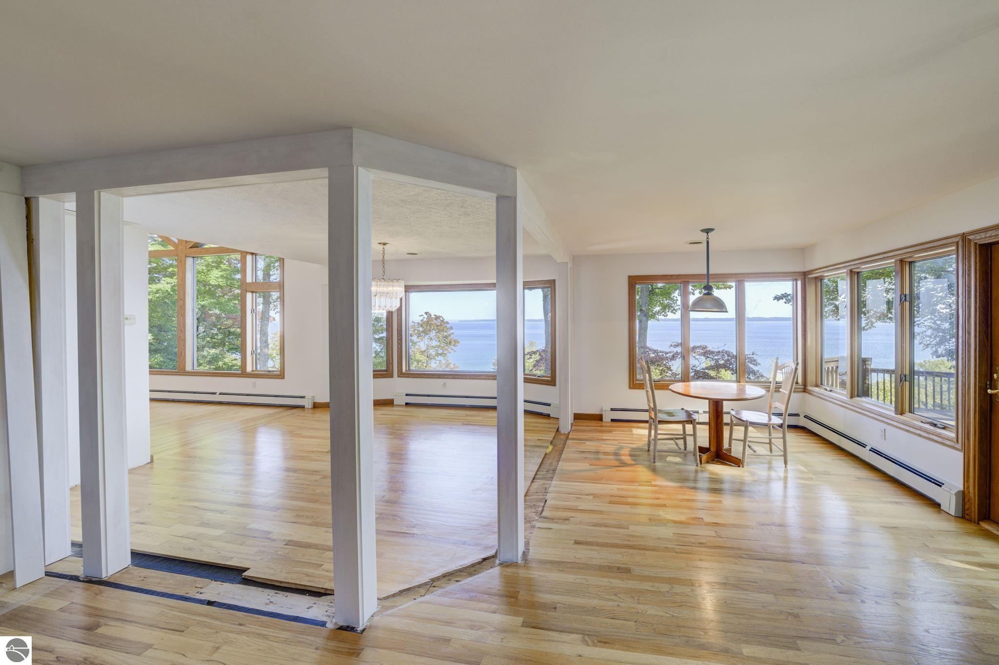 931 Ridgeview Trail