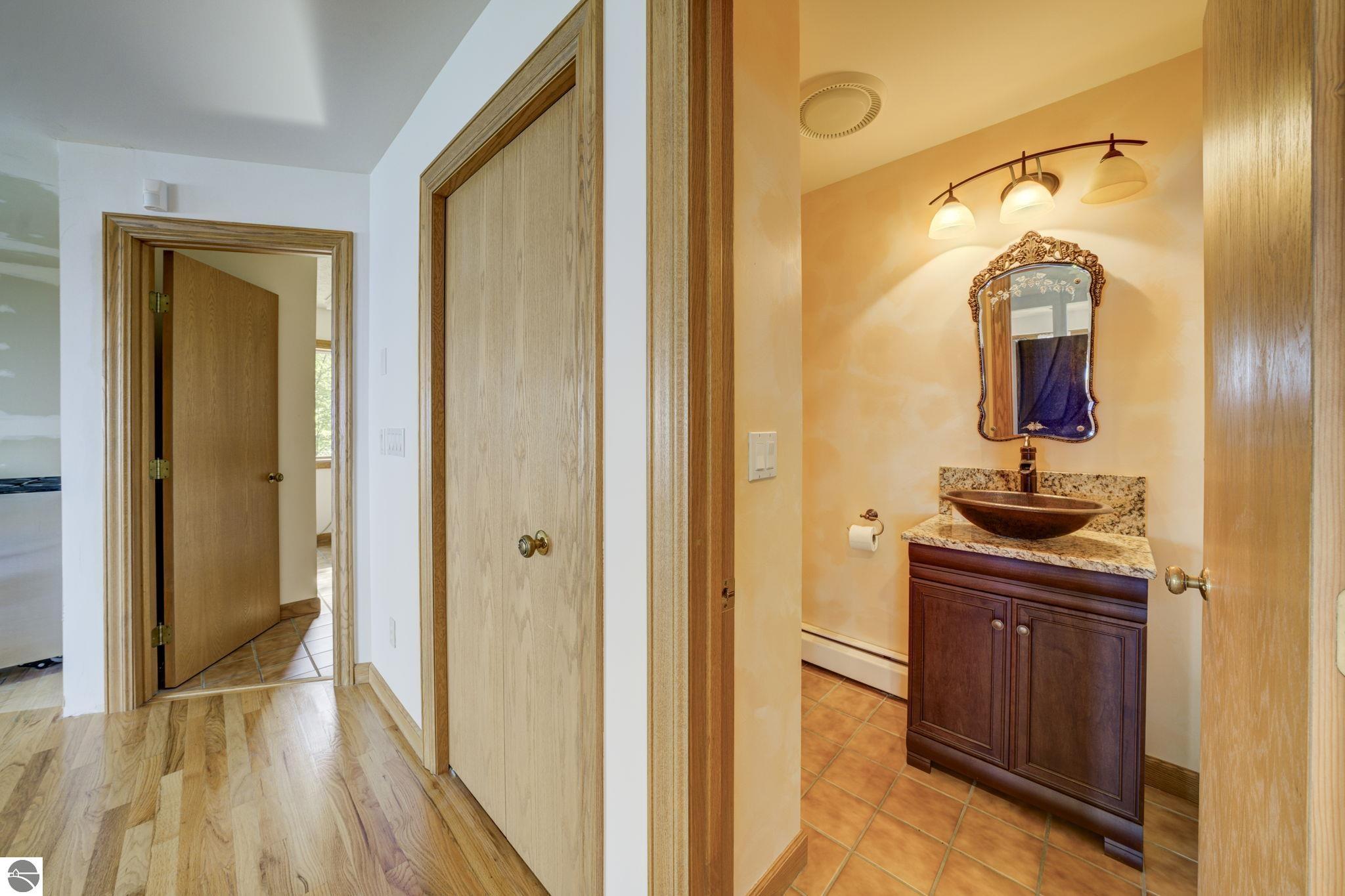 931 Ridgeview Trail