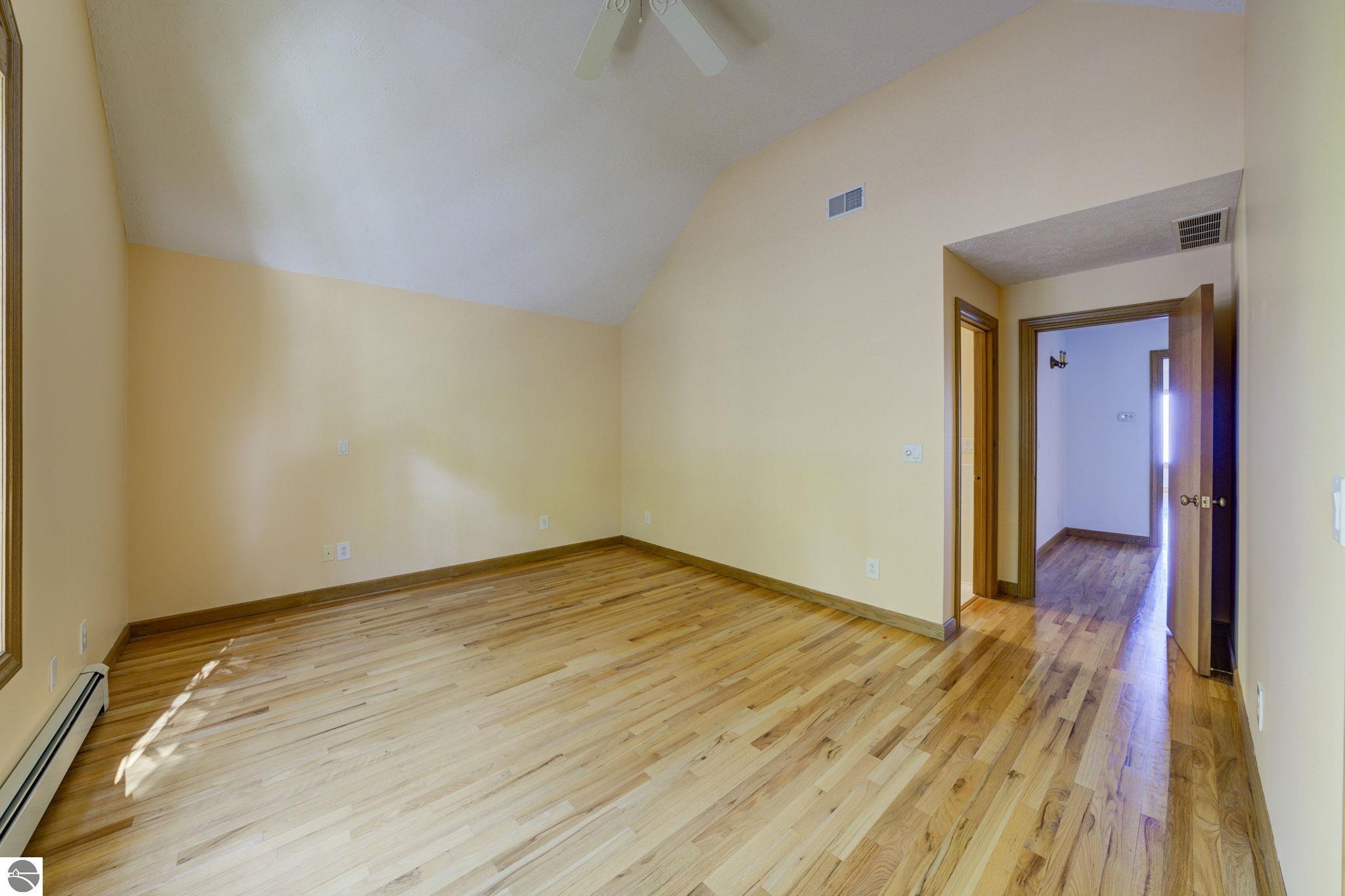 931 Ridgeview Trail