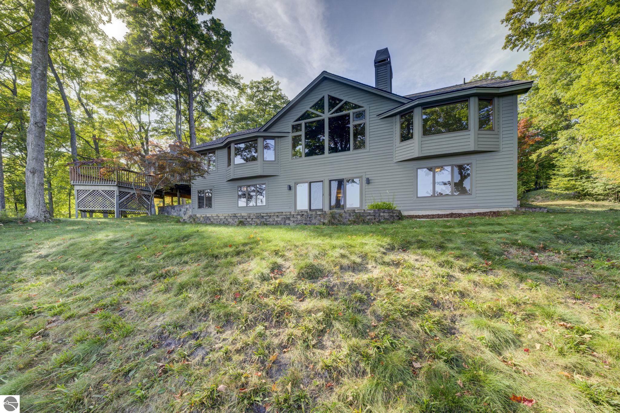 931 Ridgeview Trail