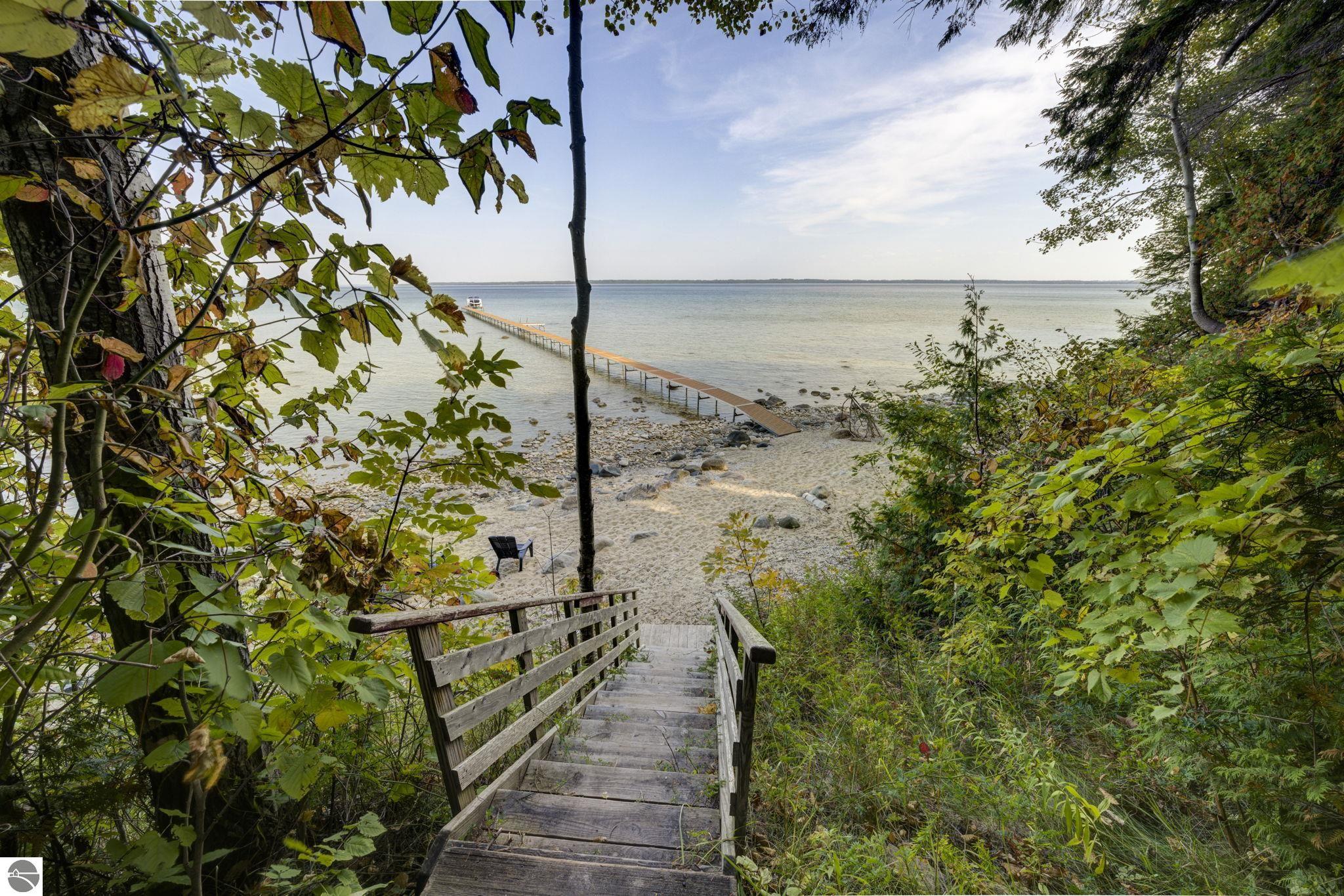 931 Ridgeview Trail