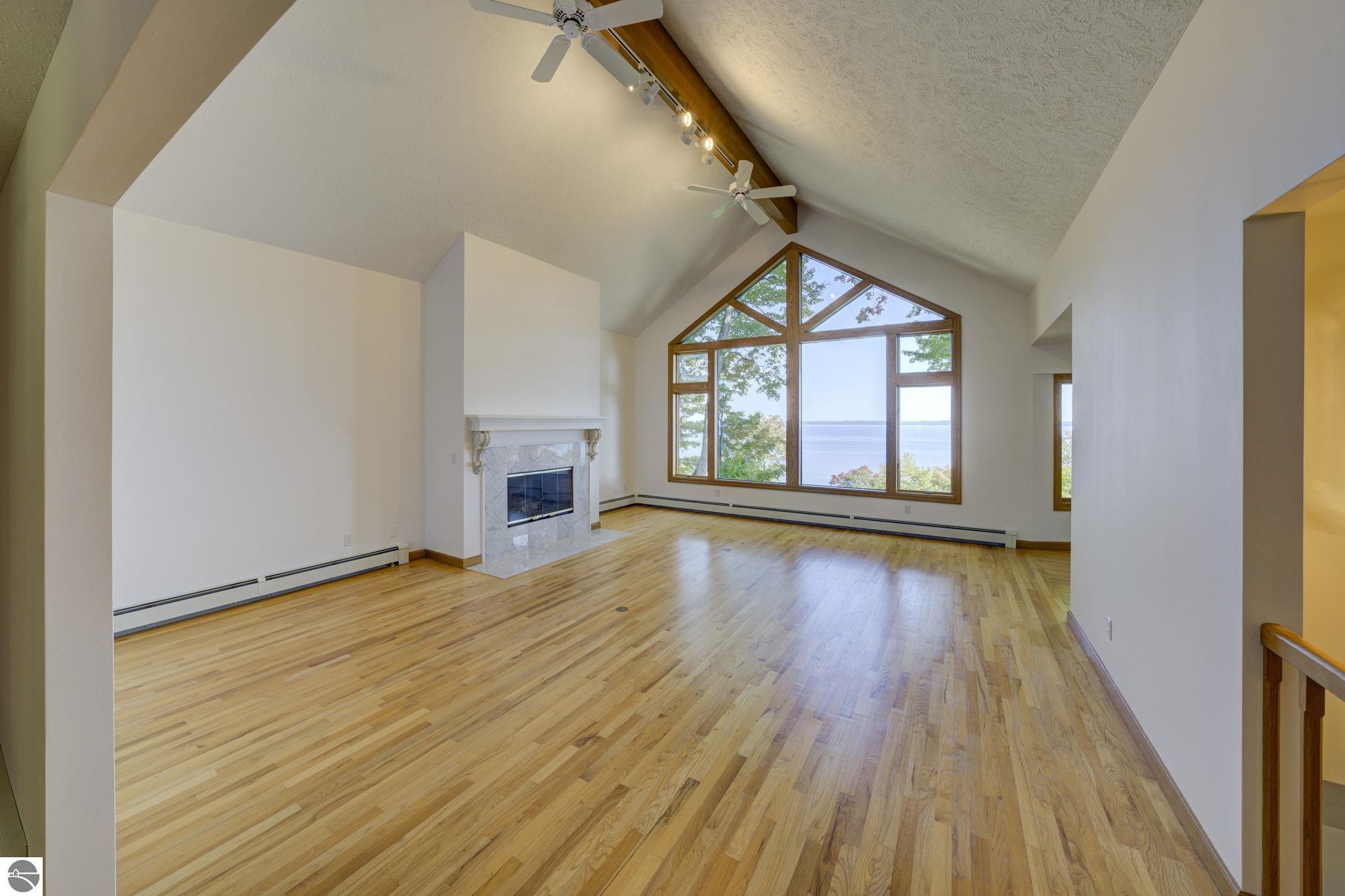 931 Ridgeview Trail