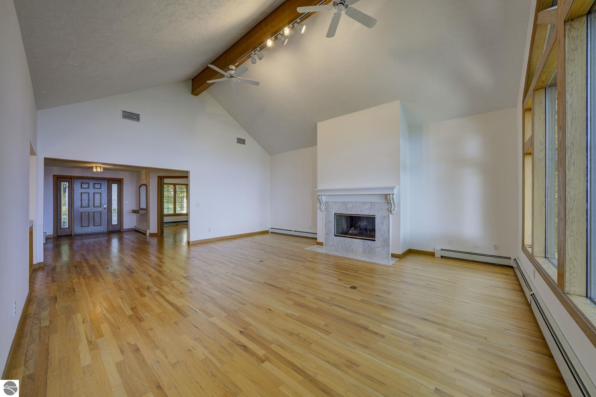 931 Ridgeview Trail