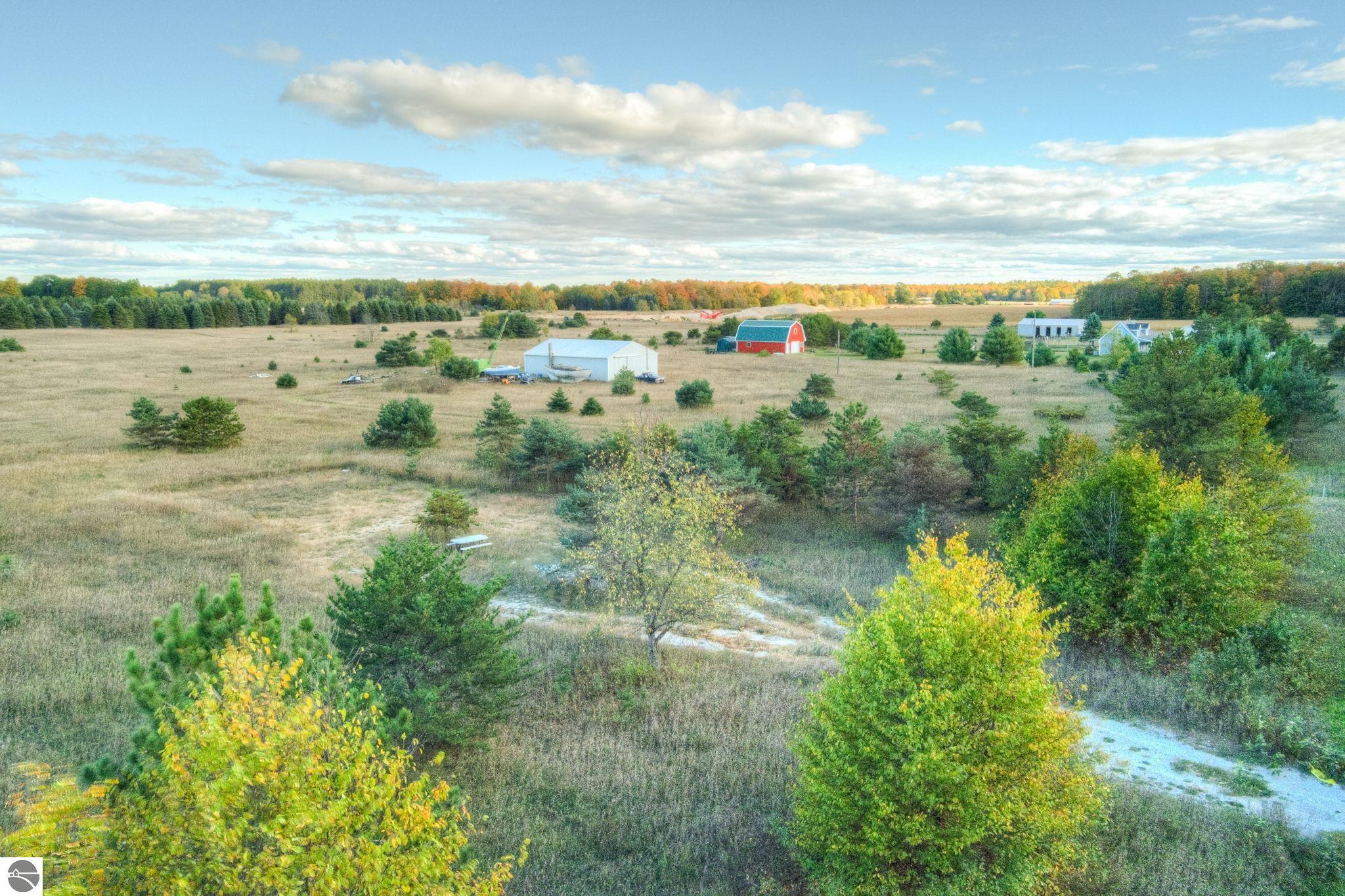 7671 Maple City Highway