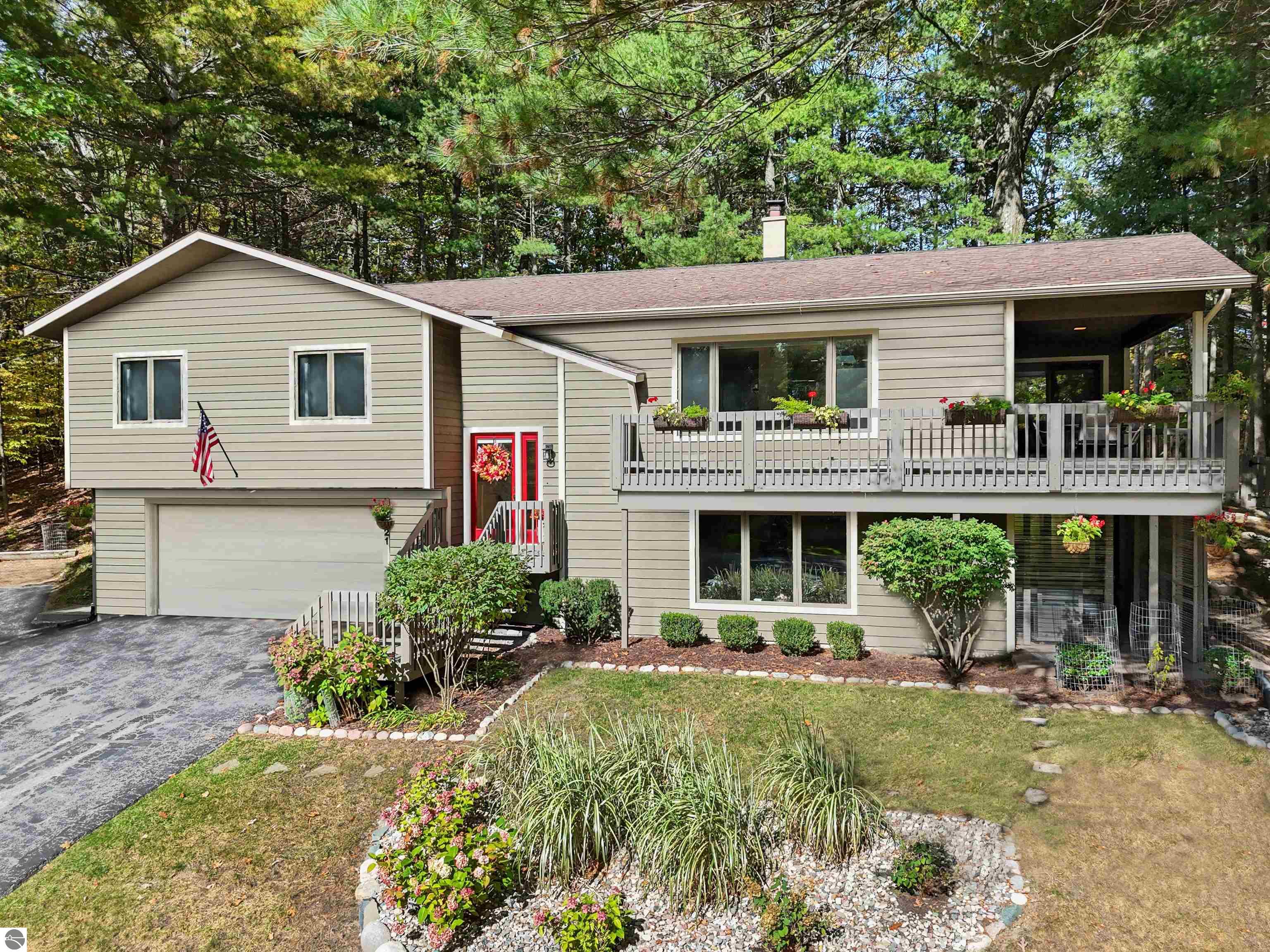 2221 Kaukauna Court, Traverse City