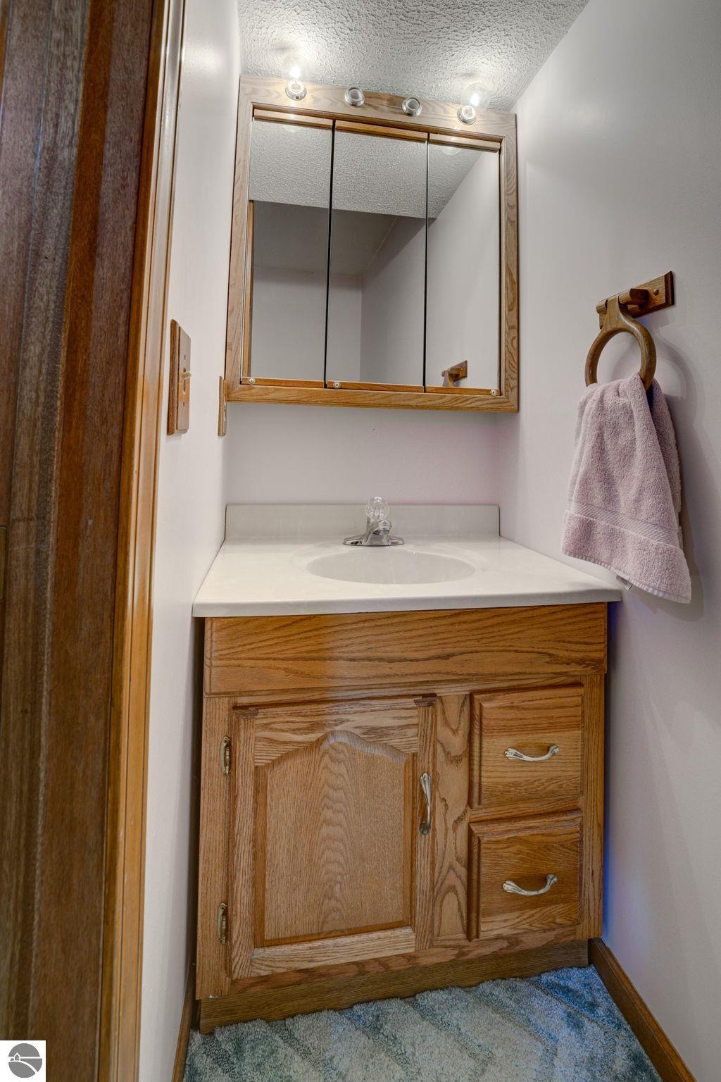 12199 Lincoln Hollow