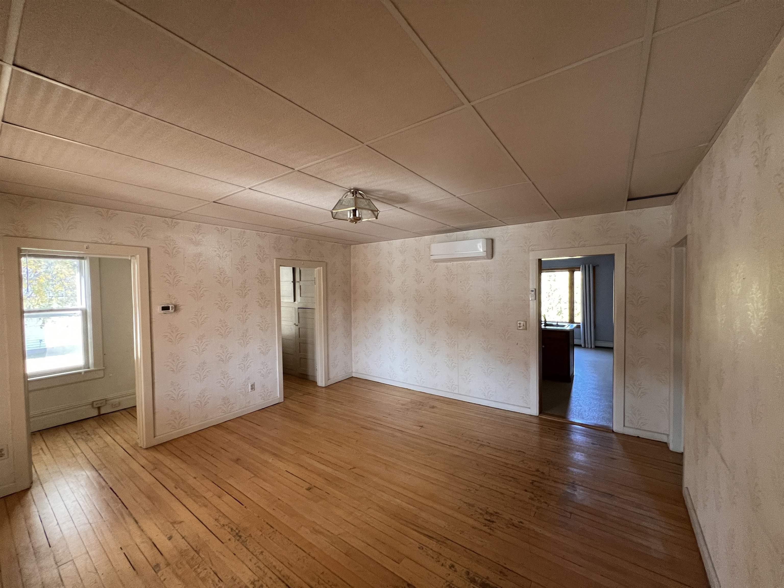 Homes for sale in Lake Leelanau, MI | 102 W Philip St, Lake Leelanau, MI 49653 | MLS# 80052032