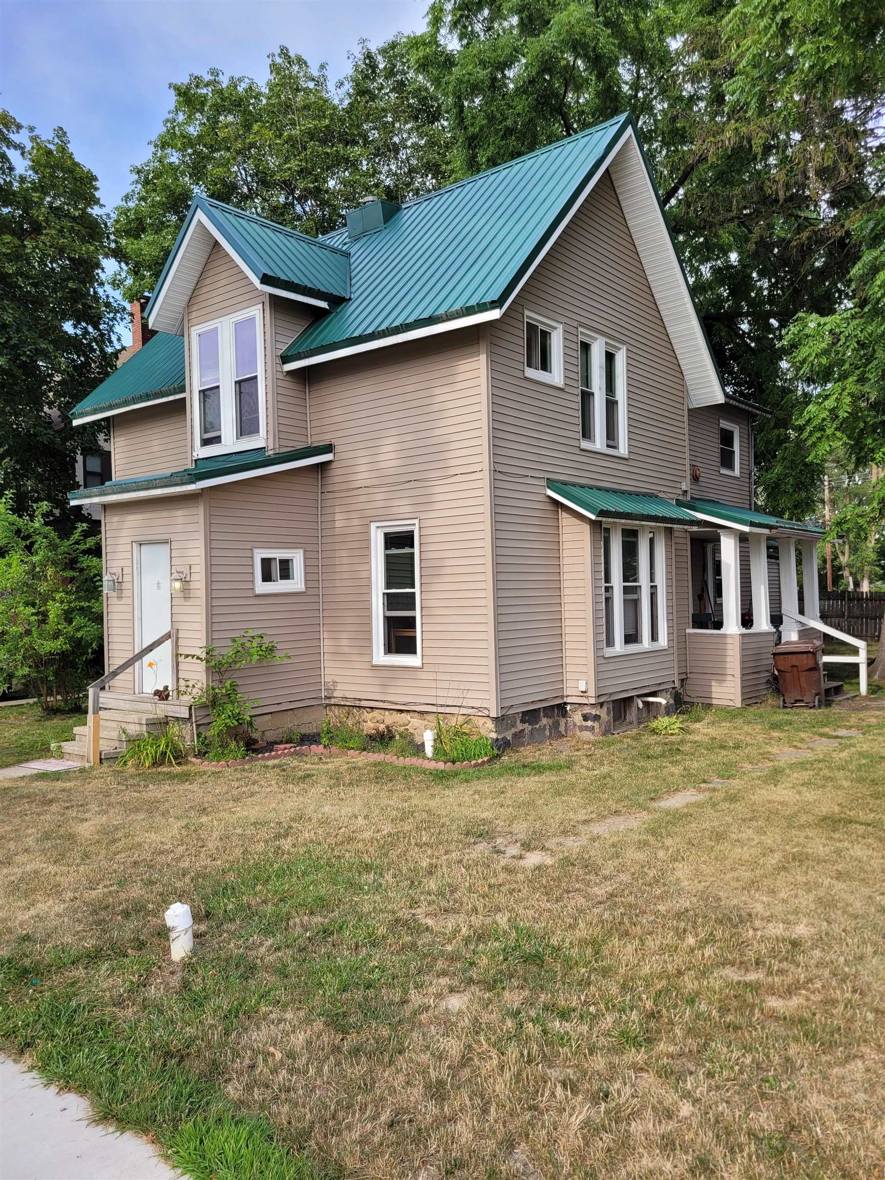 Homes for sale in Alma, MI | 426 N State St, Alma, MI 48801 | MLS# 80053164